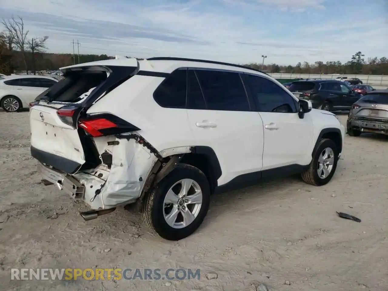 3 Photograph of a damaged car 2T3W1RFV6KW048177 TOYOTA RAV4 2019