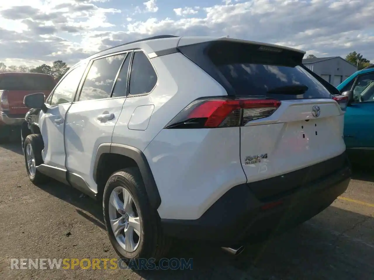3 Photograph of a damaged car 2T3W1RFV7KC022933 TOYOTA RAV4 2019