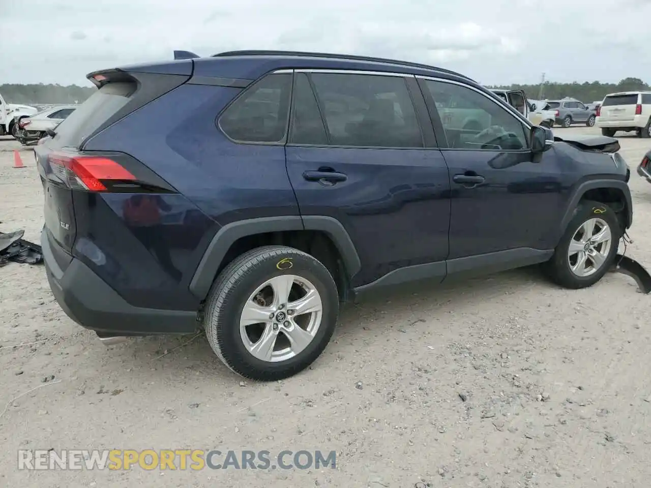 3 Photograph of a damaged car 2T3W1RFV8KW019019 TOYOTA RAV4 2019