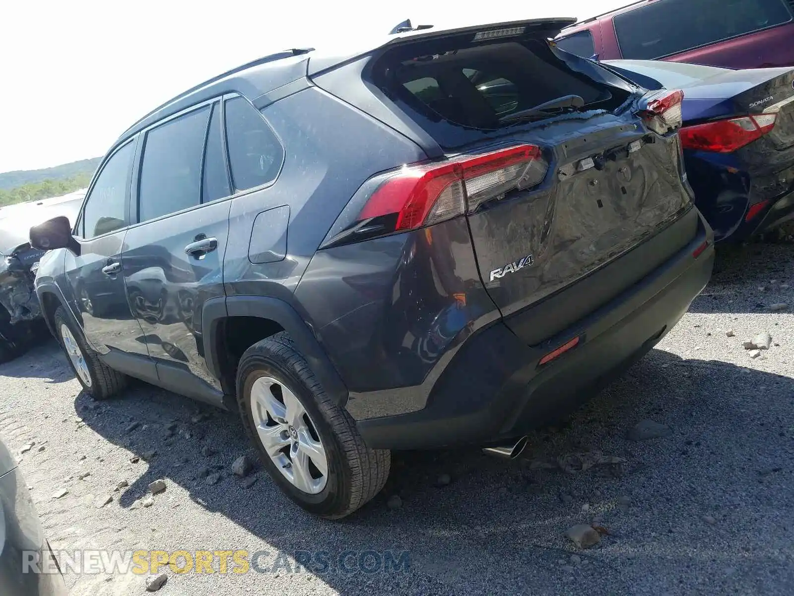 3 Photograph of a damaged car 2T3W1RFV8KW046849 TOYOTA RAV4 2019