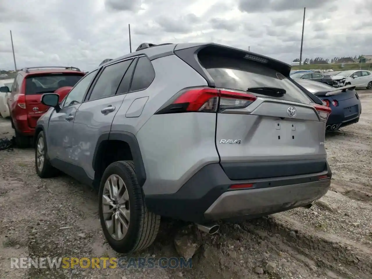 3 Photograph of a damaged car 2T3Y1RFV2KW020403 TOYOTA RAV4 2019