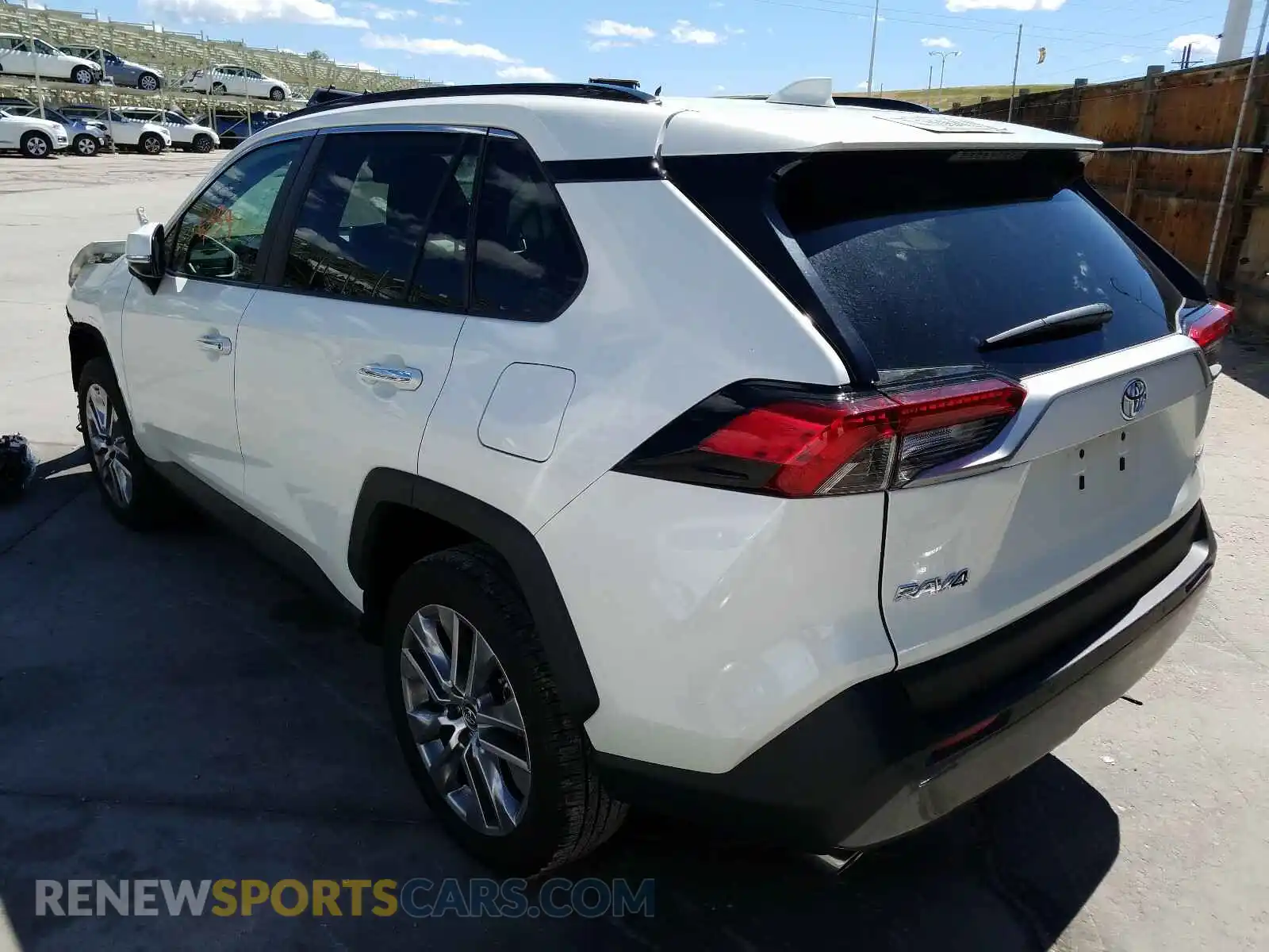 3 Photograph of a damaged car 2T3Y1RFV8KC008208 TOYOTA RAV4 2019
