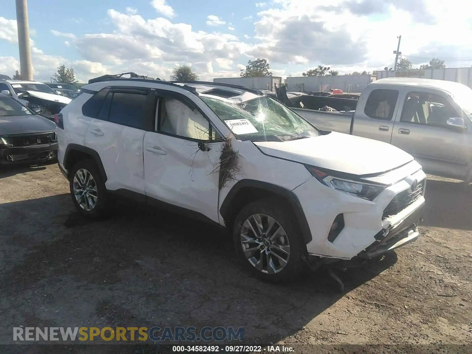 1 Фотография поврежденного автомобиля JTMA1RFV2KD044683 TOYOTA RAV4 2019