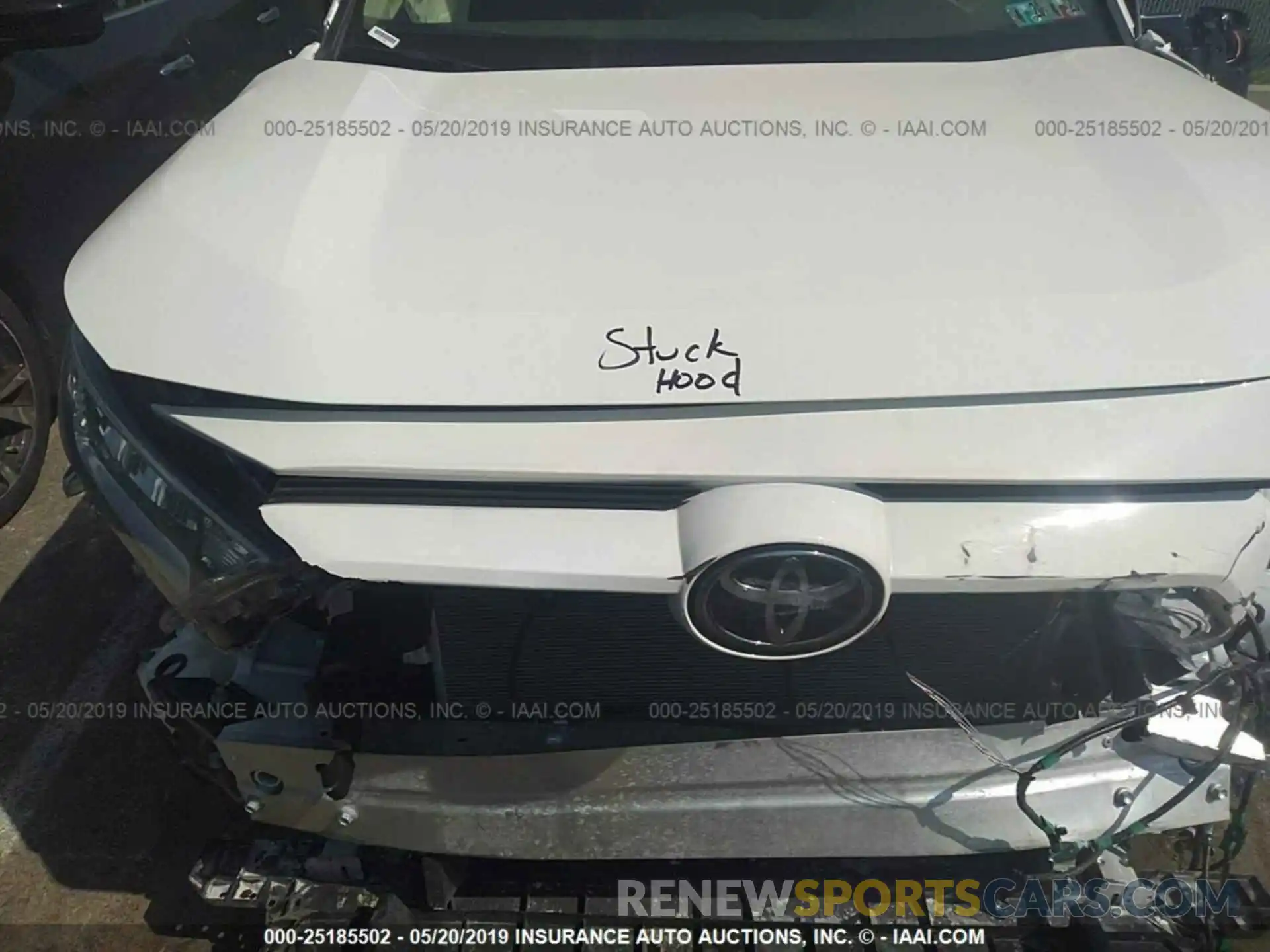 10 Photograph of a damaged car JTMA1RFV2KJ013497 TOYOTA RAV4 2019