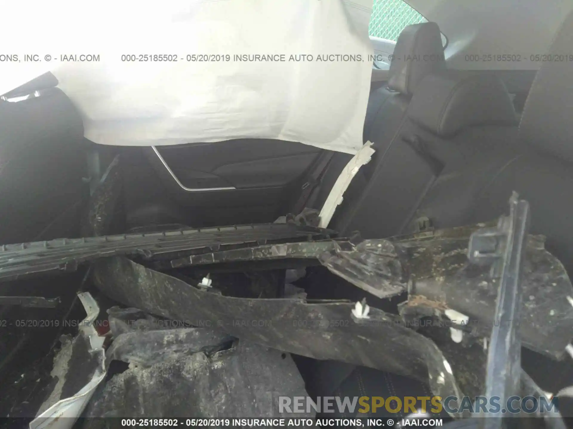 8 Photograph of a damaged car JTMA1RFV2KJ013497 TOYOTA RAV4 2019