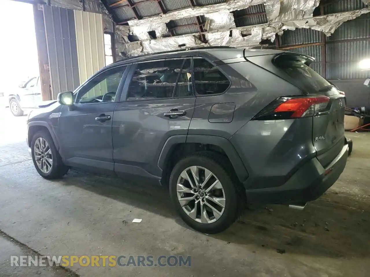 2 Photograph of a damaged car JTMA1RFV7KD015809 TOYOTA RAV4 2019