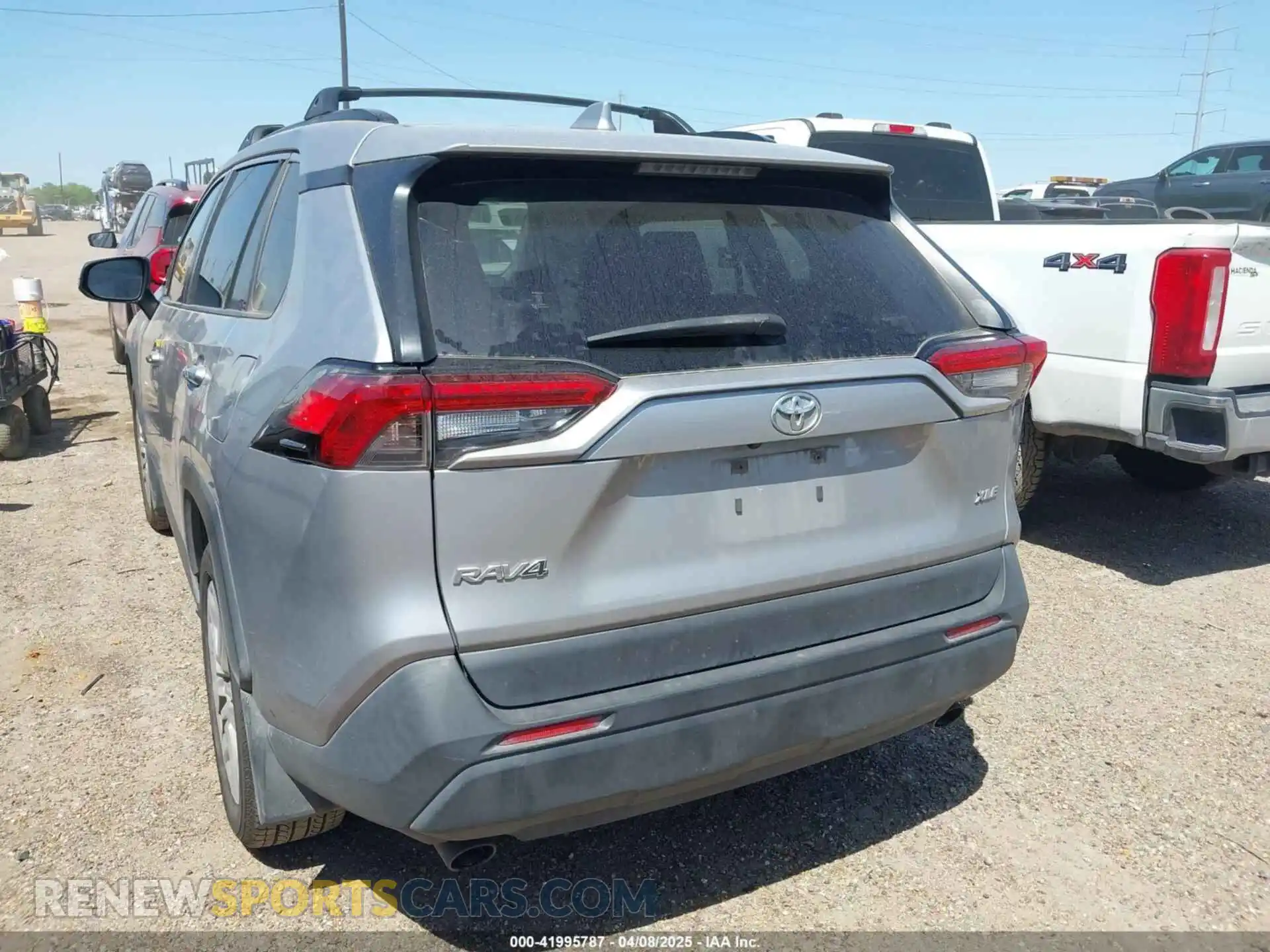 3 Photograph of a damaged car JTMC1RFV2KD517023 TOYOTA RAV4 2019