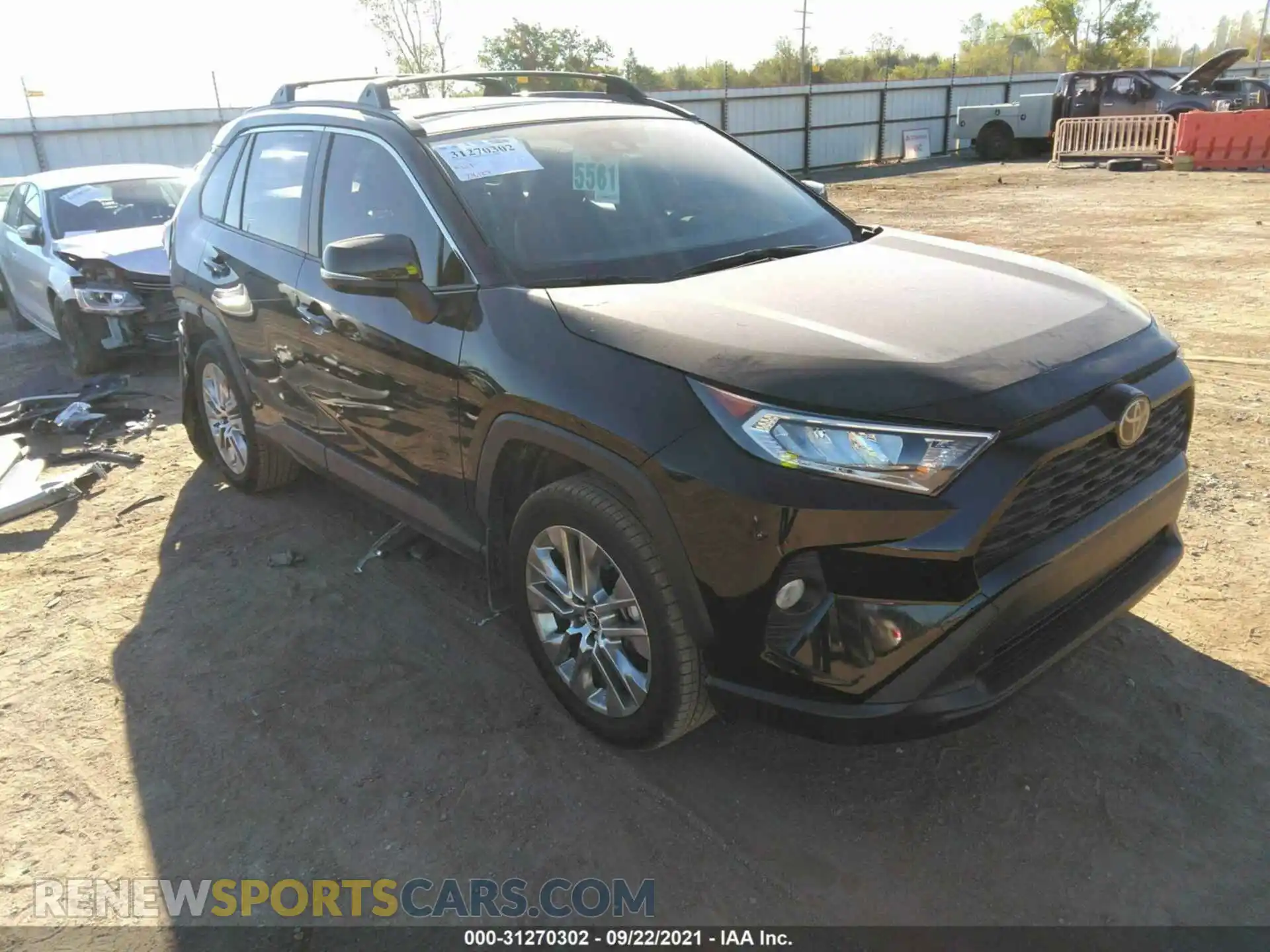 1 Photograph of a damaged car JTMC1RFV3KD039842 TOYOTA RAV4 2019