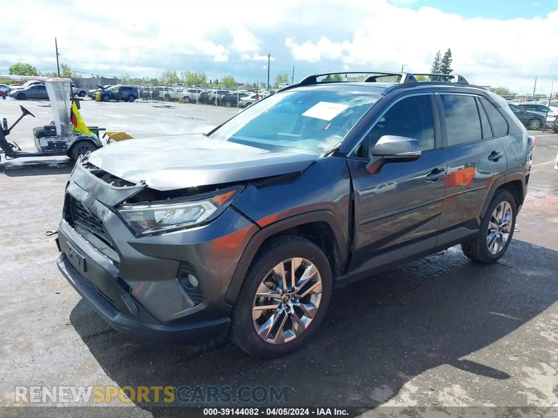 2 Photograph of a damaged car JTMC1RFV3KJ014229 TOYOTA RAV4 2019