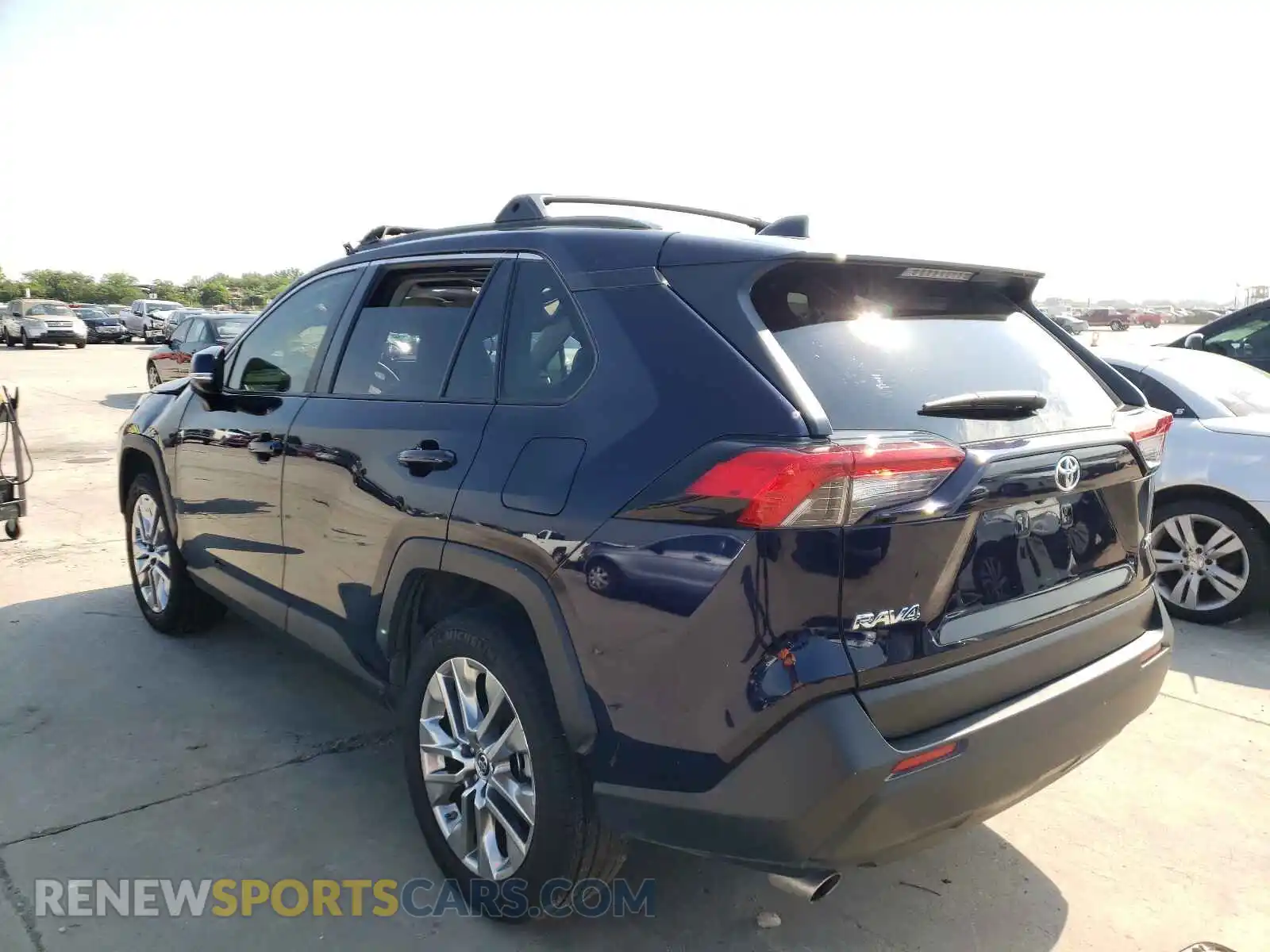 3 Photograph of a damaged car JTMC1RFV6KD509247 TOYOTA RAV4 2019