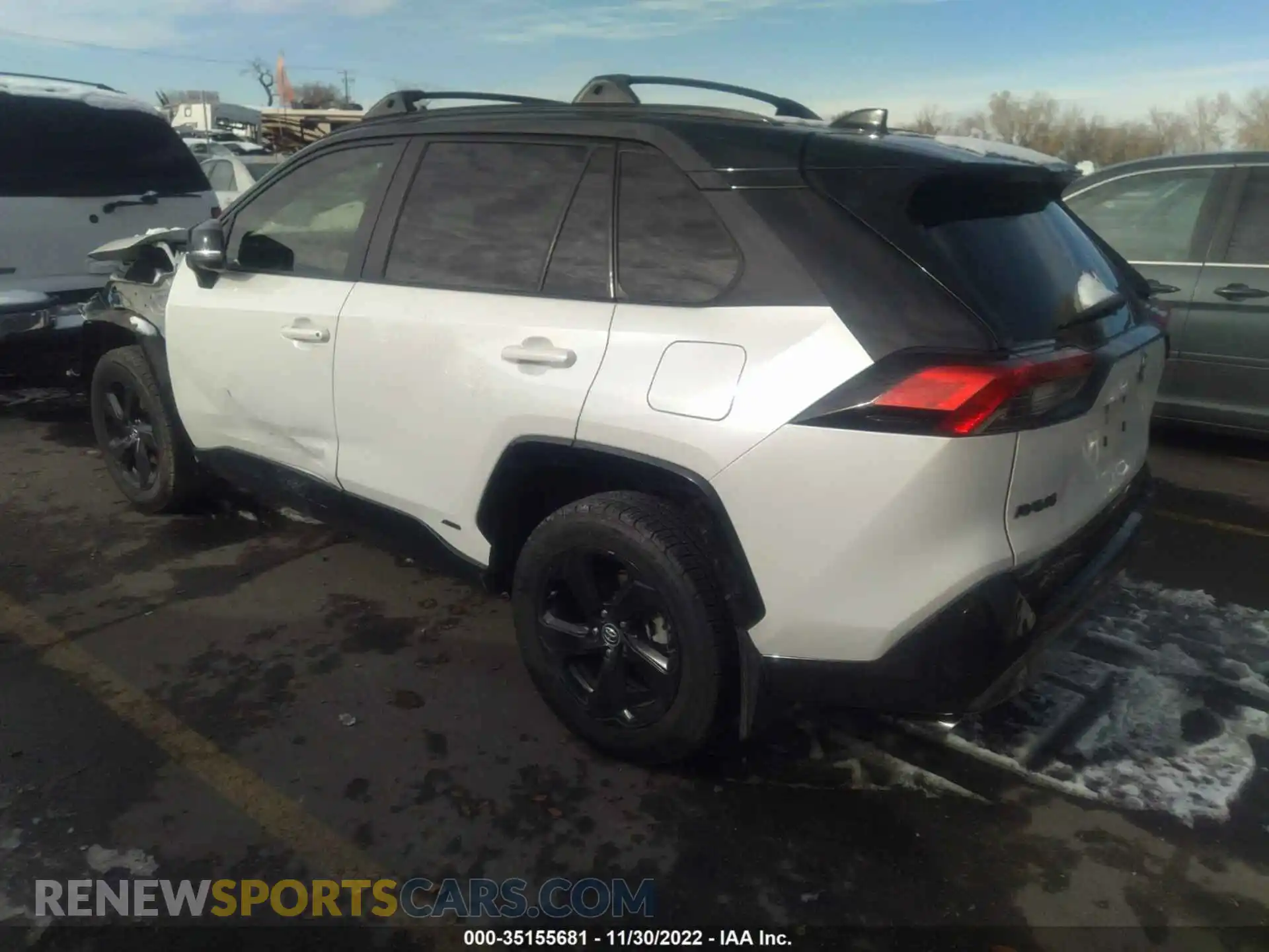 3 Photograph of a damaged car JTMEWRFV0KD507343 TOYOTA RAV4 2019