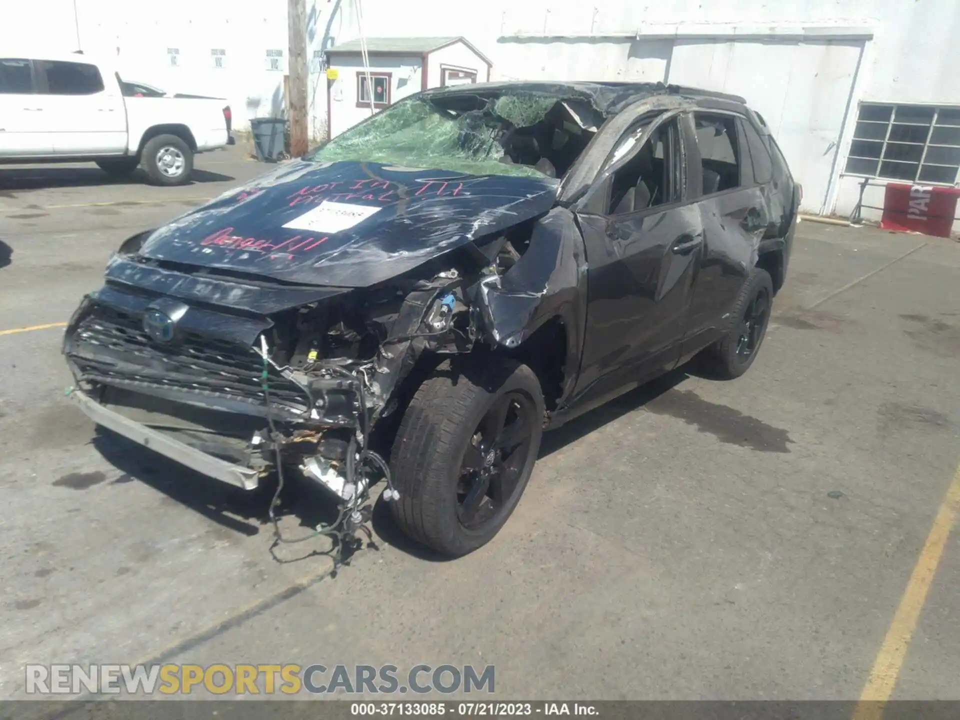 2 Photograph of a damaged car JTMEWRFV0KJ002839 TOYOTA RAV4 2019