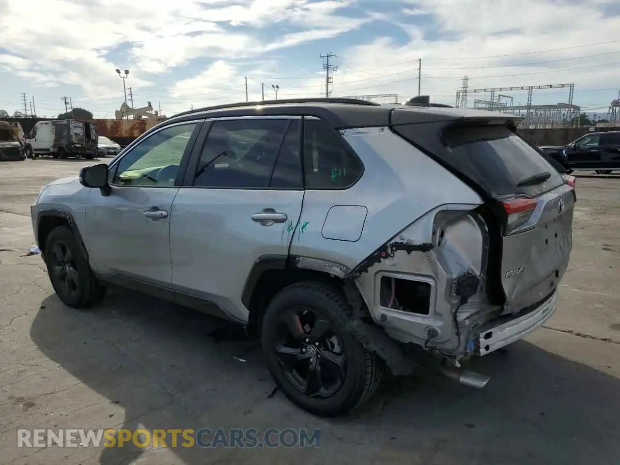 2 Photograph of a damaged car JTMEWRFV2KJ019318 TOYOTA RAV4 2019