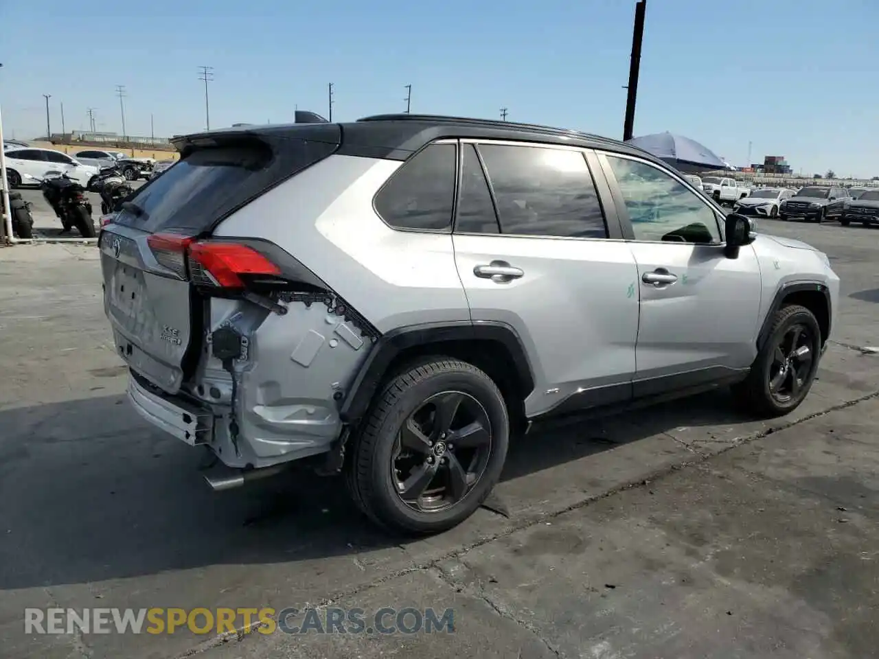 3 Photograph of a damaged car JTMEWRFV2KJ019318 TOYOTA RAV4 2019
