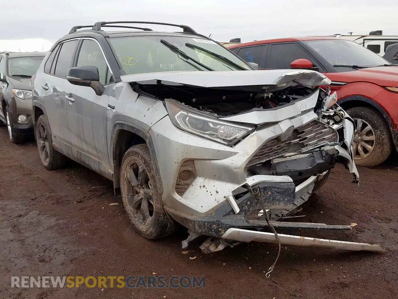2 Photograph of a damaged car JTMEWRFV2KJ020534 TOYOTA RAV4 2019