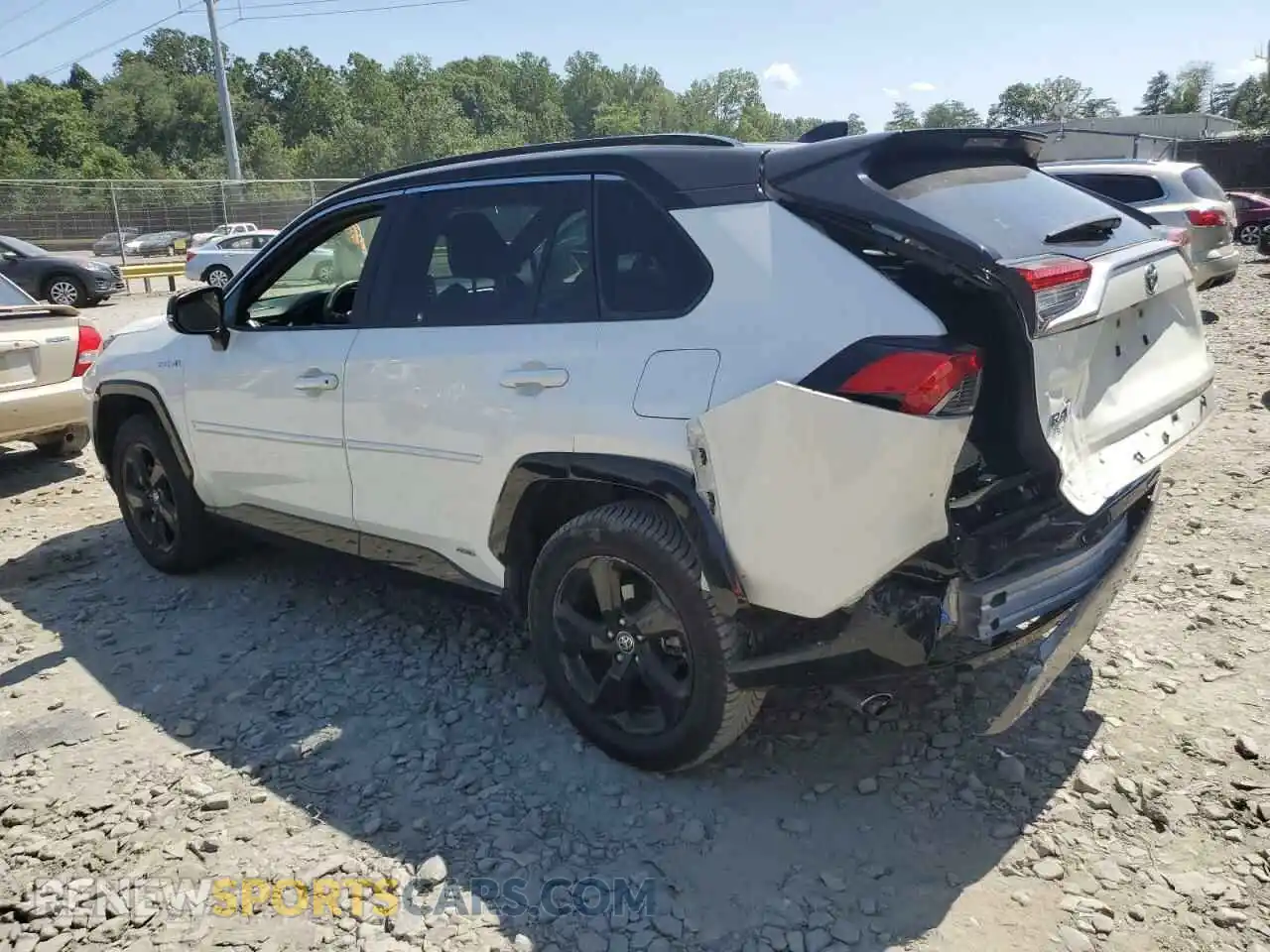 2 Photograph of a damaged car JTMEWRFV3KJ027508 TOYOTA RAV4 2019