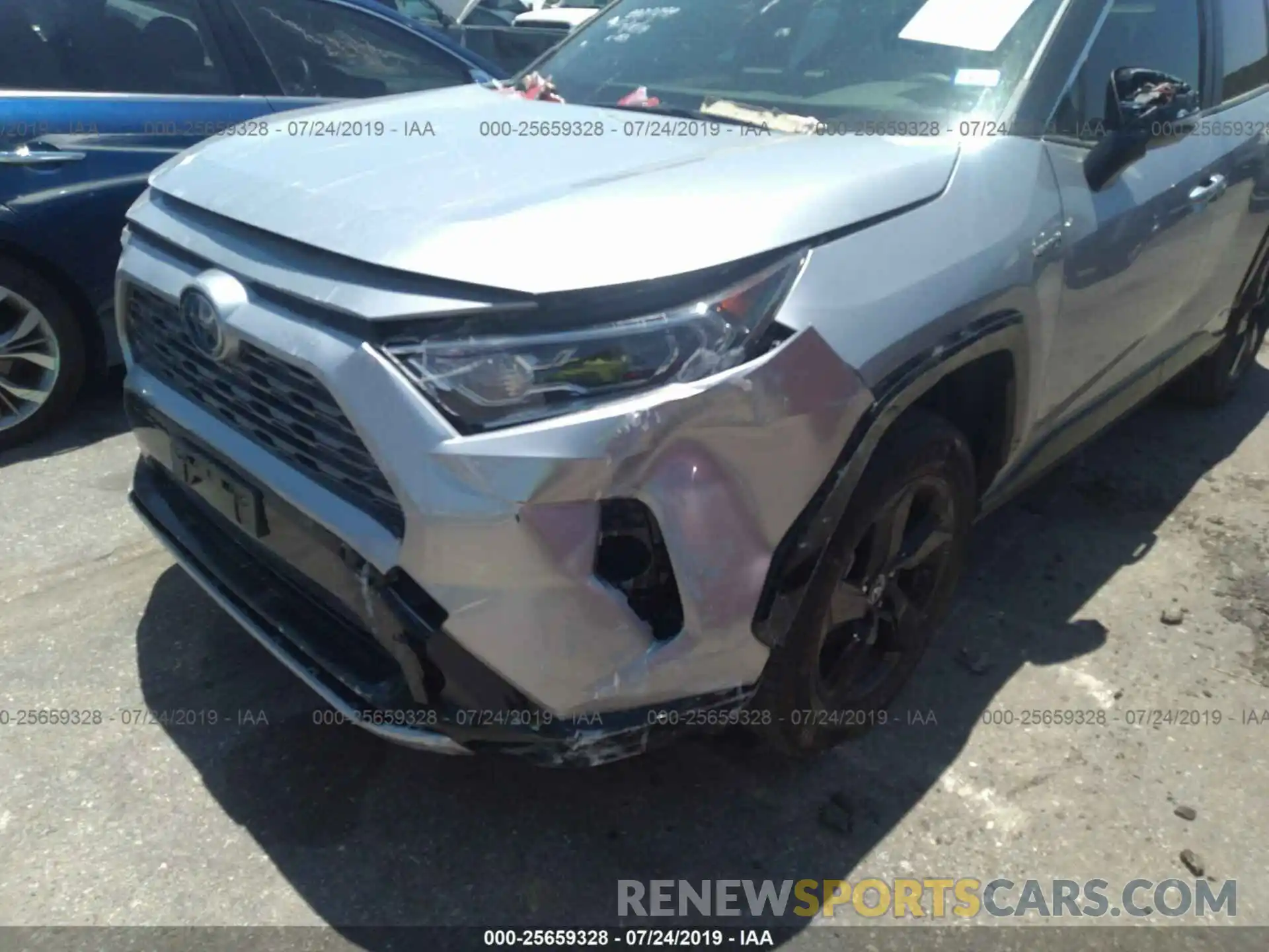 6 Photograph of a damaged car JTMEWRFV5KJ010144 TOYOTA RAV4 2019