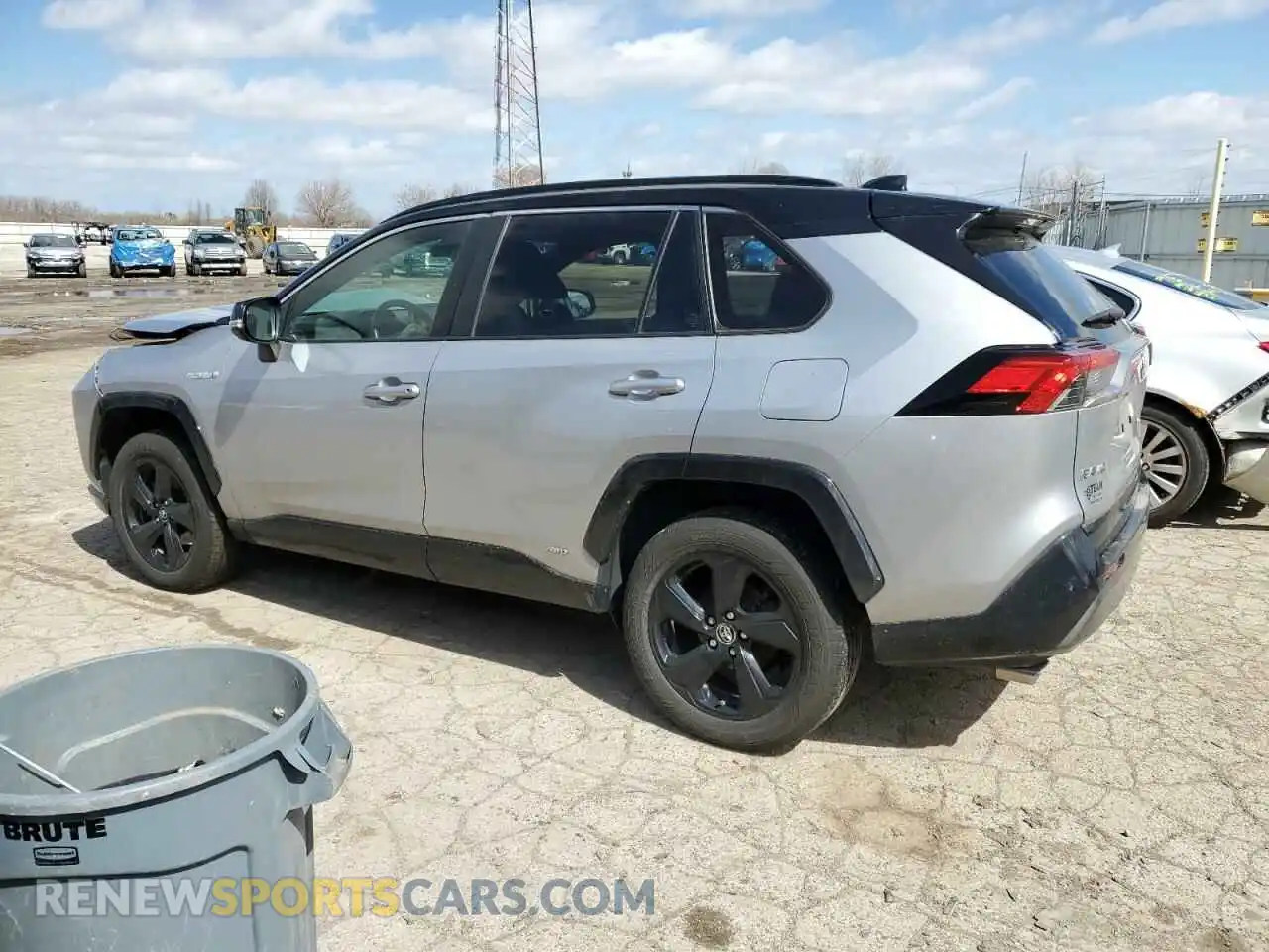 2 Photograph of a damaged car JTMEWRFV5KJ018454 TOYOTA RAV4 2019