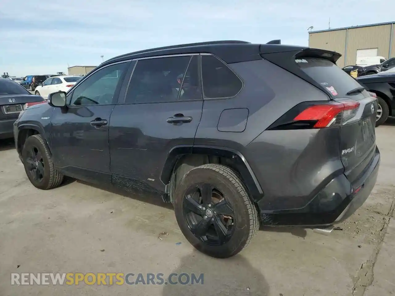 2 Photograph of a damaged car JTMEWRFV6KJ013084 TOYOTA RAV4 2019