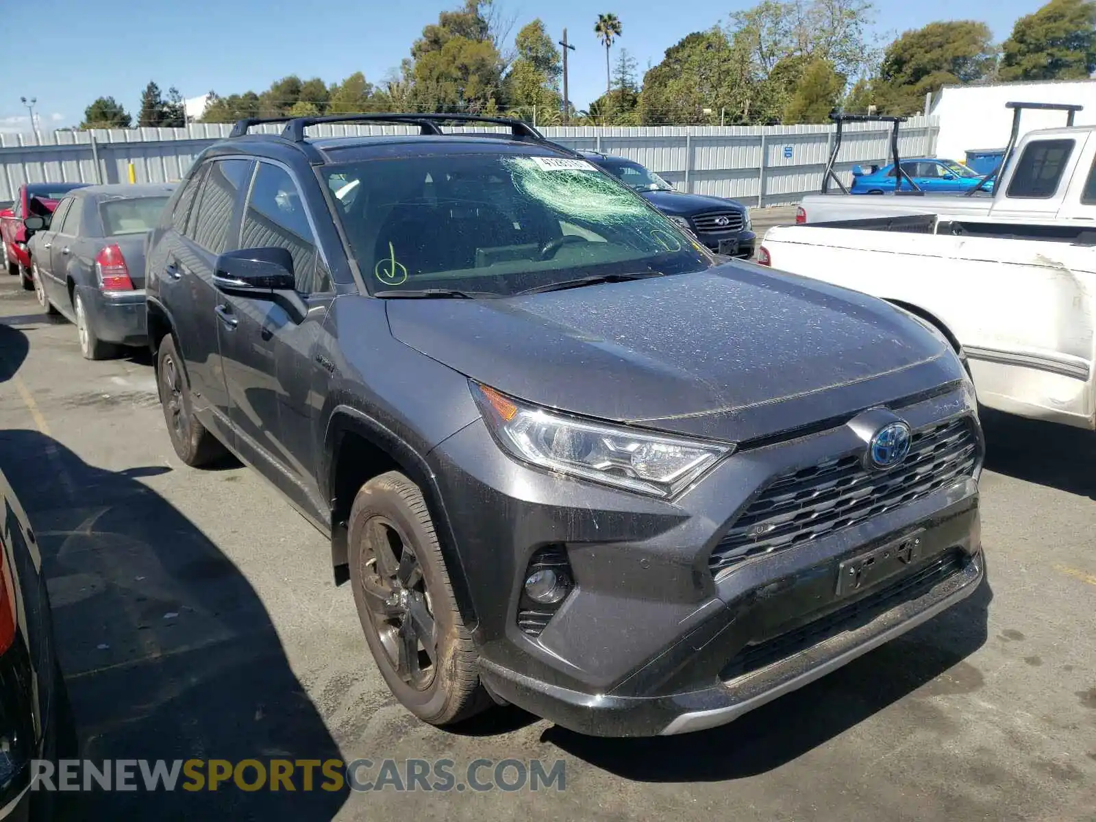1 Photograph of a damaged car JTMEWRFV7KD517092 TOYOTA RAV4 2019