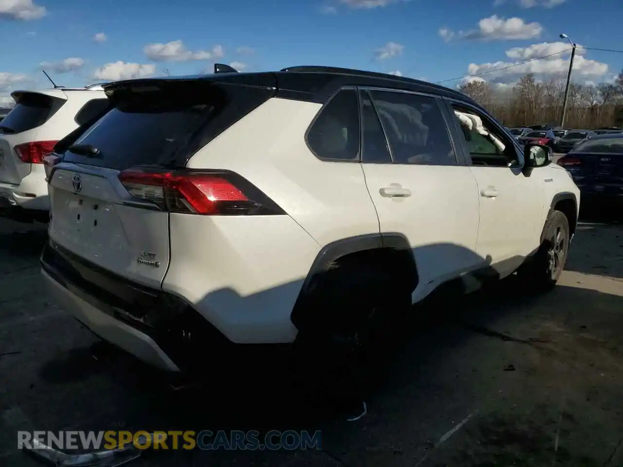 3 Photograph of a damaged car JTMEWRFV7KJ008220 TOYOTA RAV4 2019