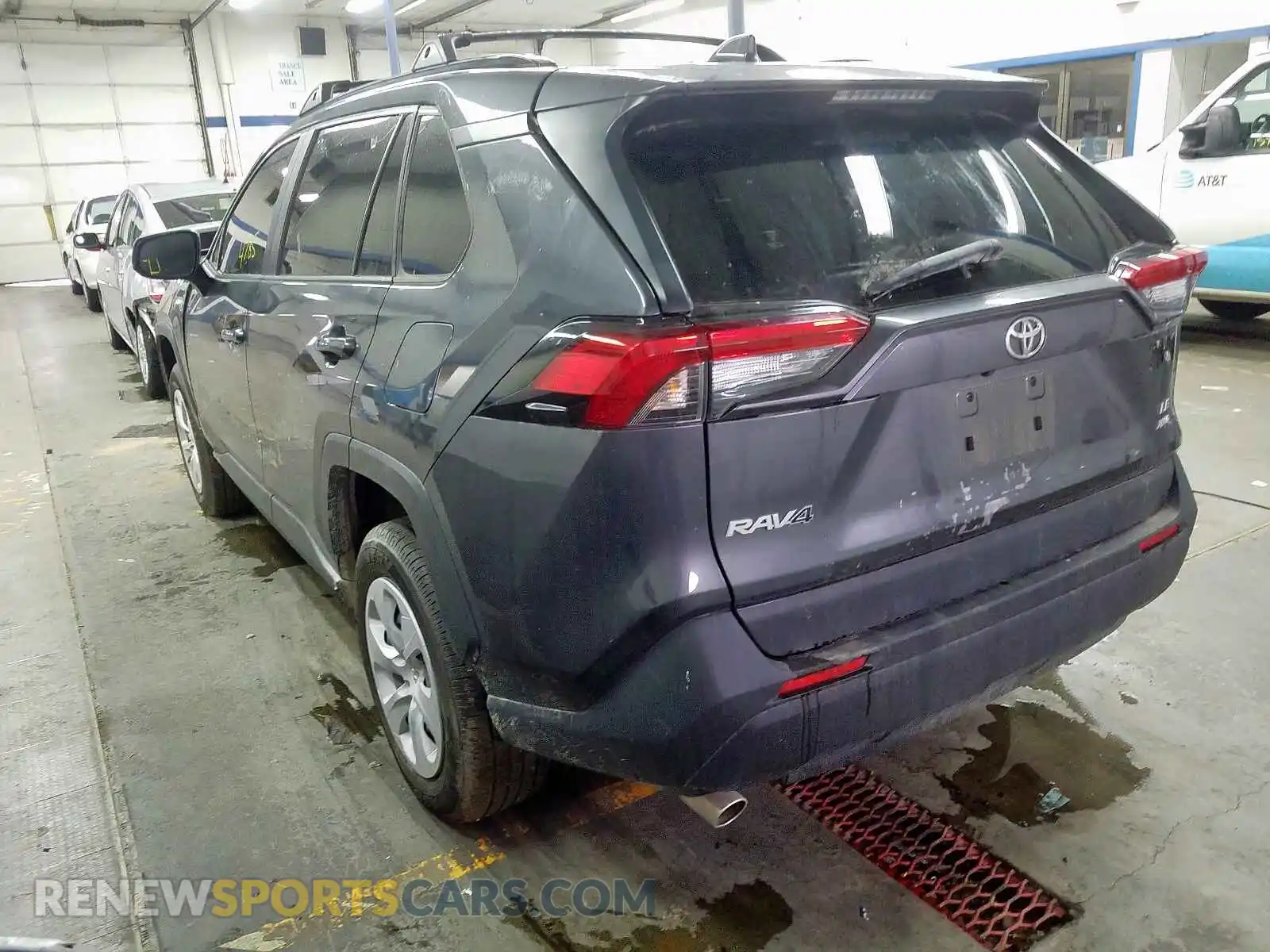 3 Photograph of a damaged car JTMF1RFV0KJ003153 TOYOTA RAV4 2019
