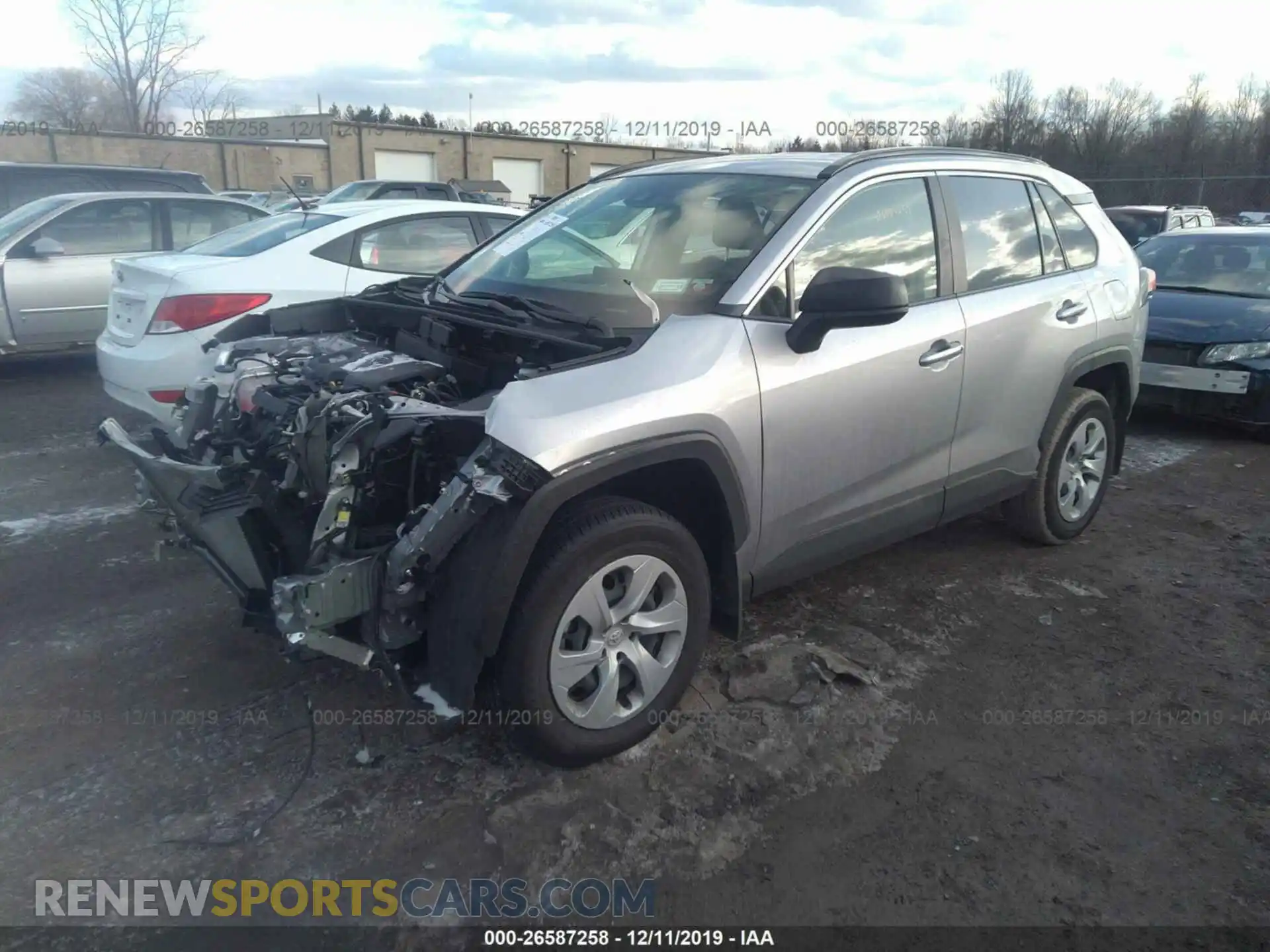 2 Photograph of a damaged car JTMF1RFV0KJ005243 TOYOTA RAV4 2019
