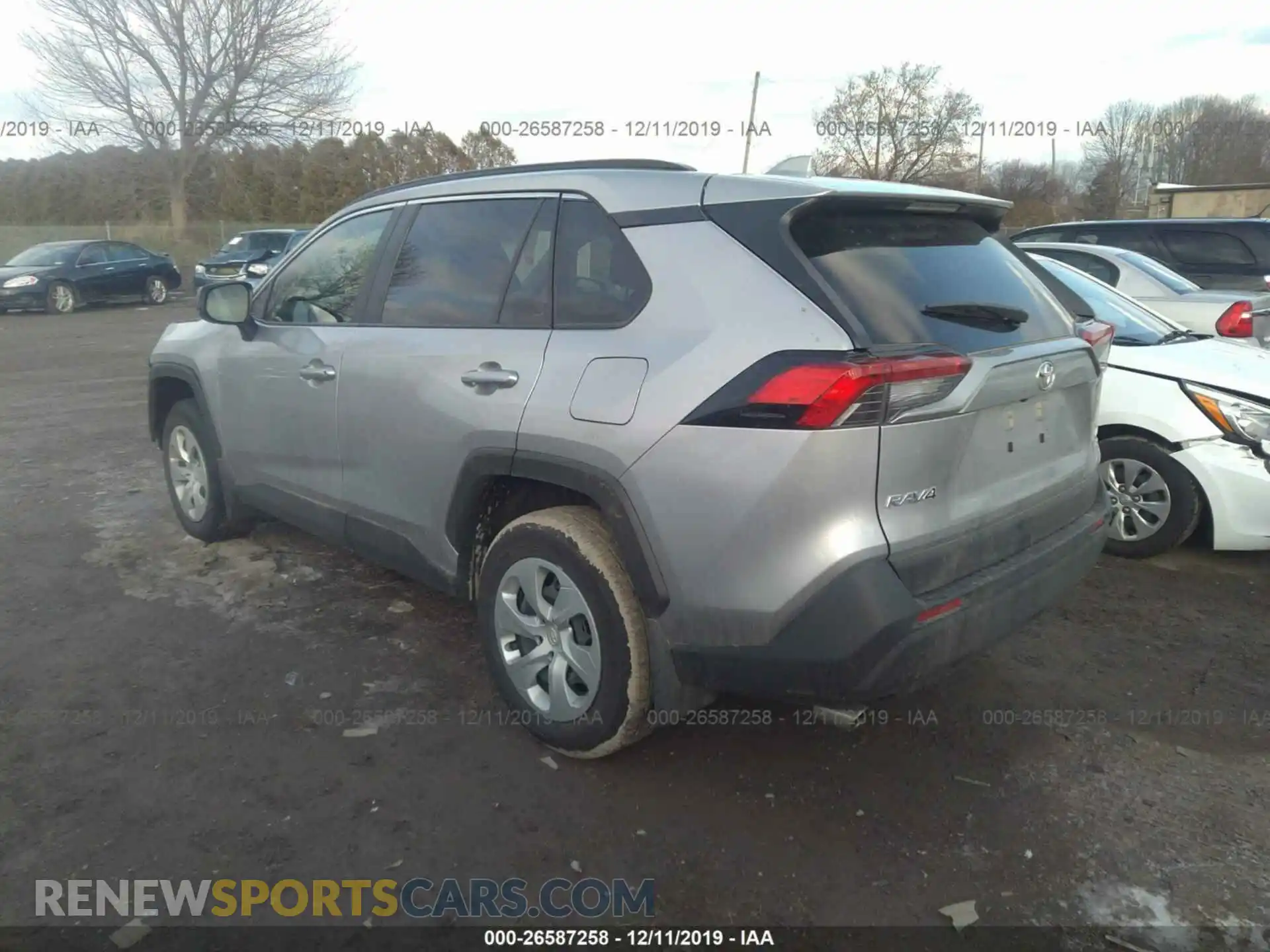 3 Photograph of a damaged car JTMF1RFV0KJ005243 TOYOTA RAV4 2019