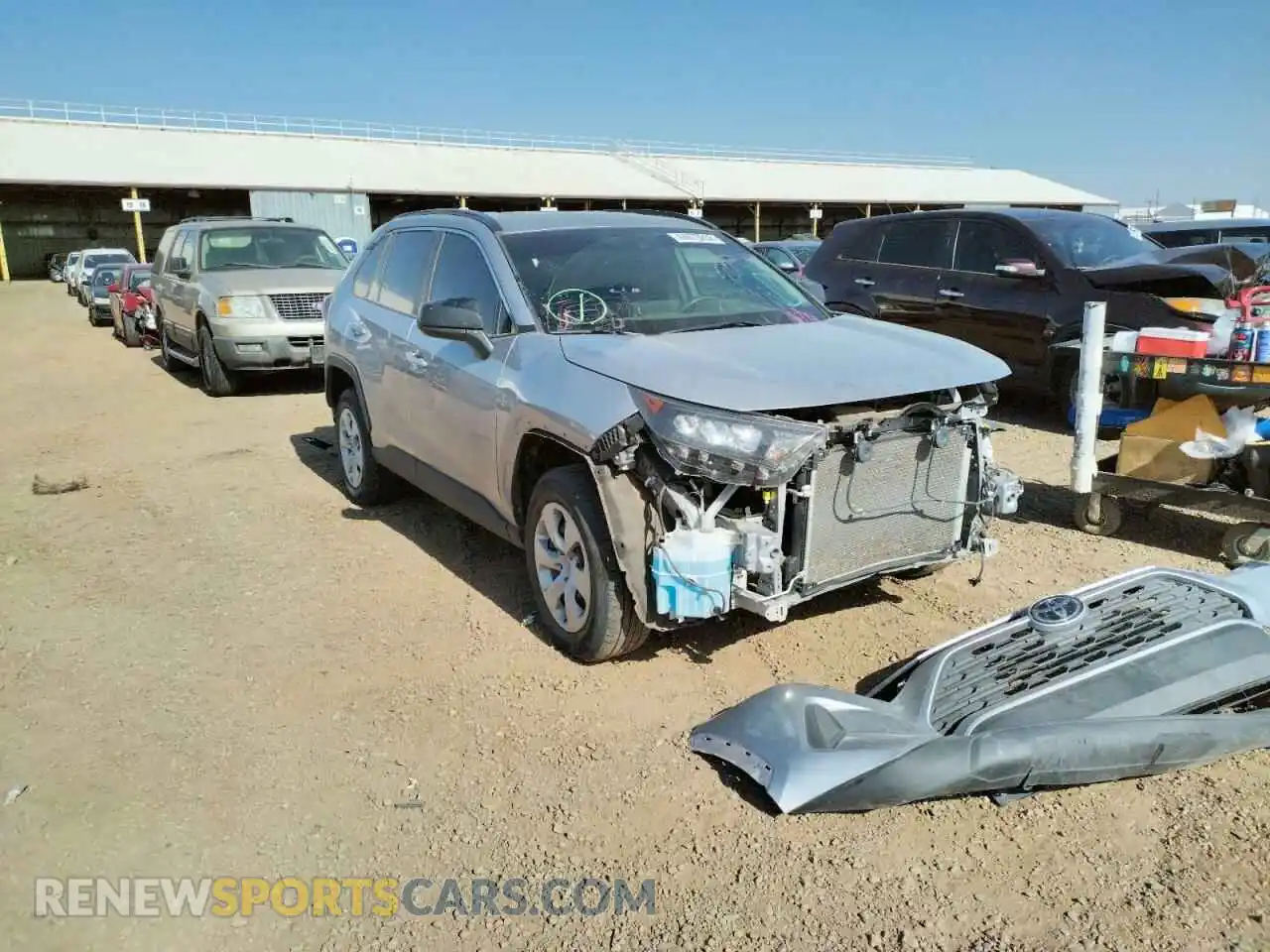 1 Photograph of a damaged car JTMF1RFV4KD015143 TOYOTA RAV4 2019