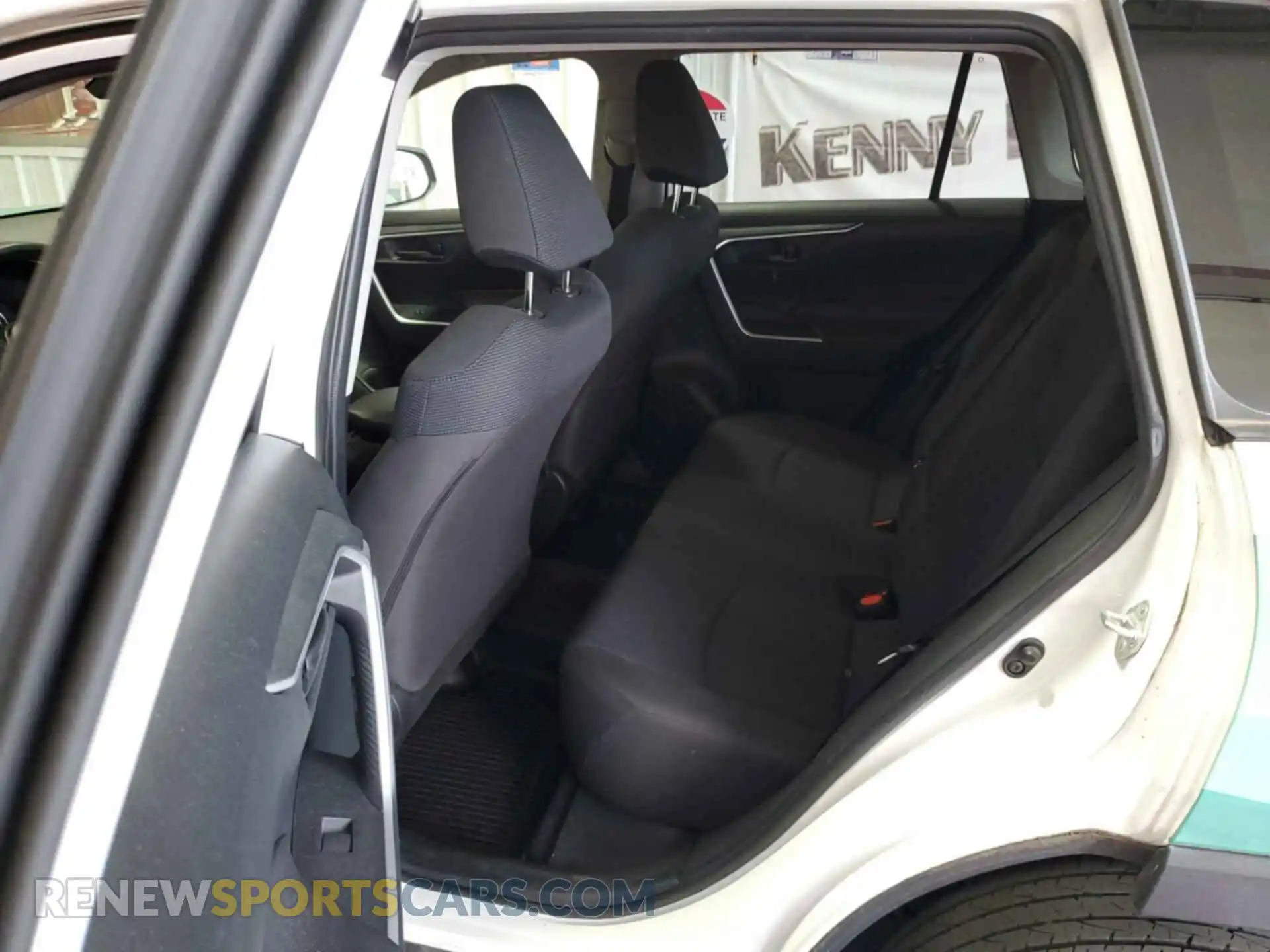 2 fotografías del automóvil dañado JTMF1RFV5KJ006355 TOYOTA RAV4 2019