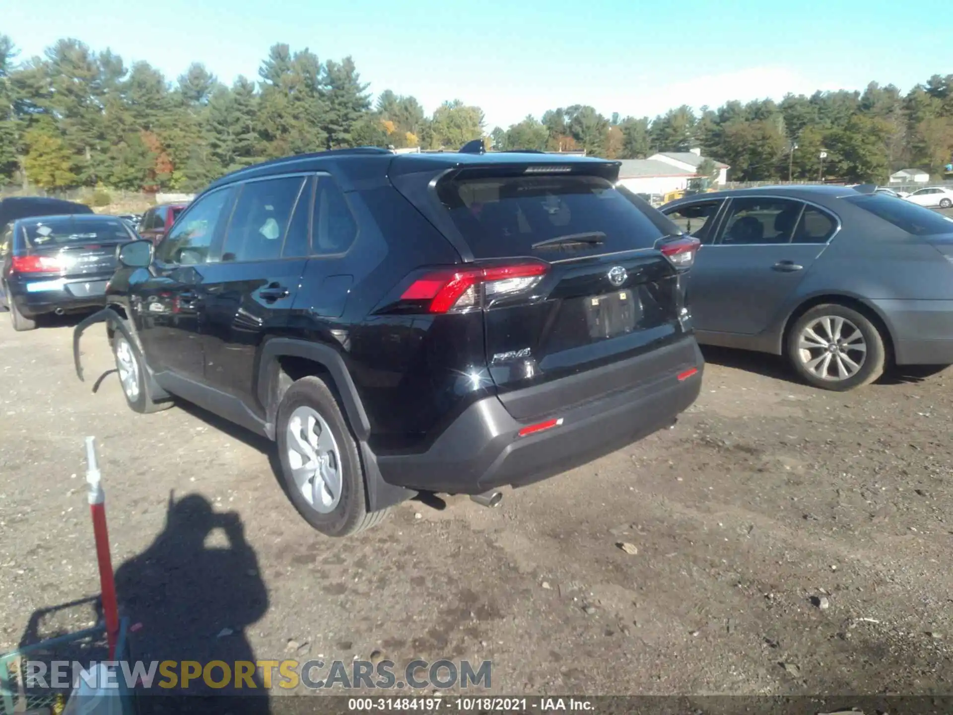 3 Photograph of a damaged car JTMF1RFV7KD043695 TOYOTA RAV4 2019