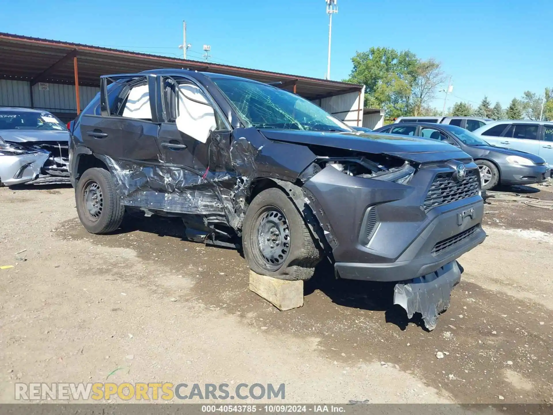 1 Photograph of a damaged car JTMF1RFV9KJ025538 TOYOTA RAV4 2019