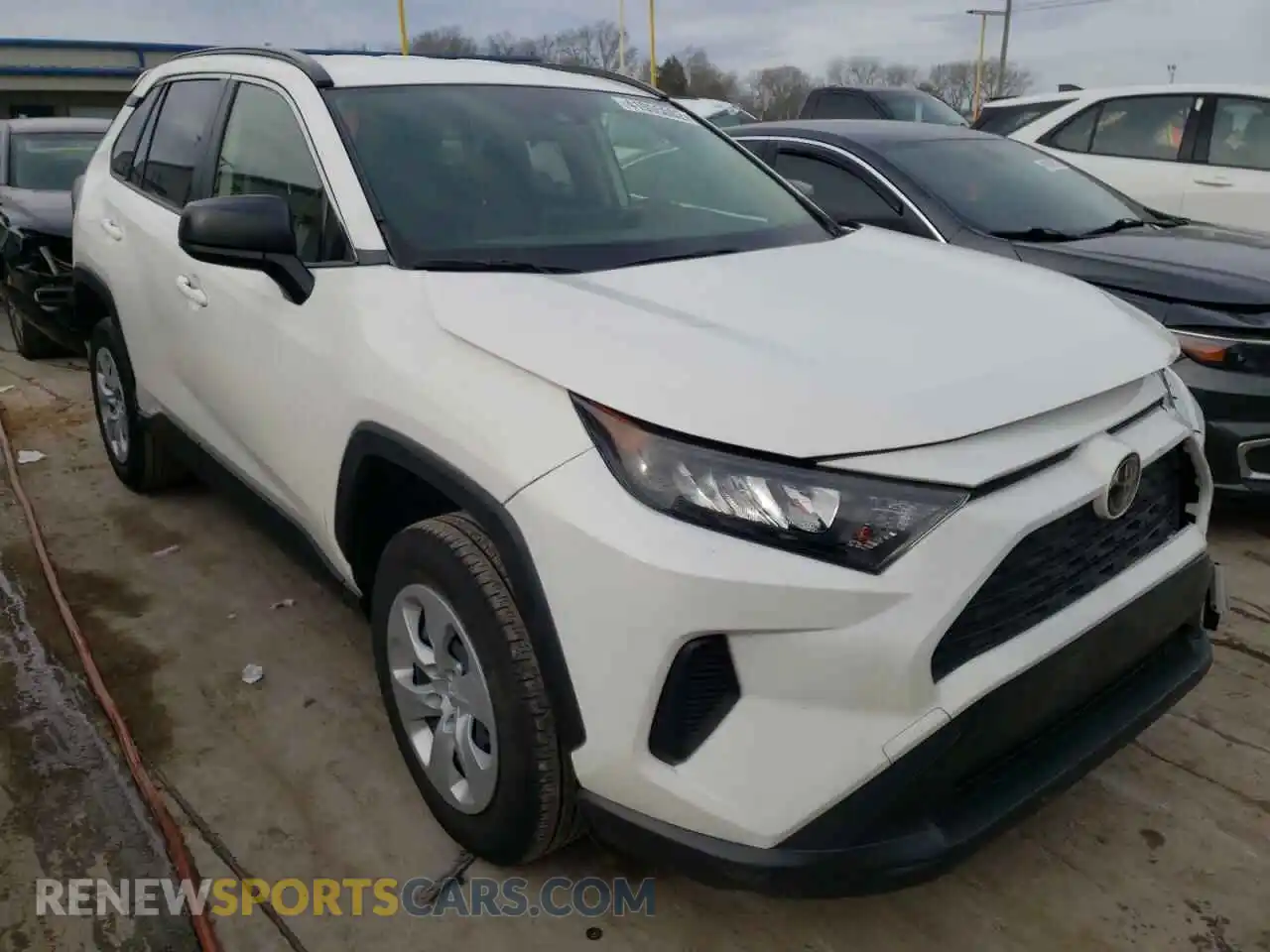 1 Photograph of a damaged car JTMF1RFVXKD022498 TOYOTA RAV4 2019
