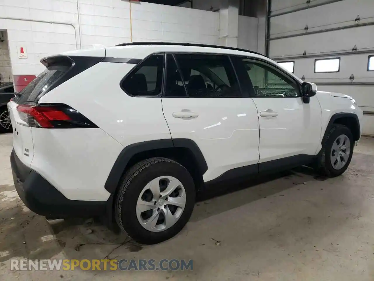 3 Photograph of a damaged car JTMG1RFV1KJ010407 TOYOTA RAV4 2019
