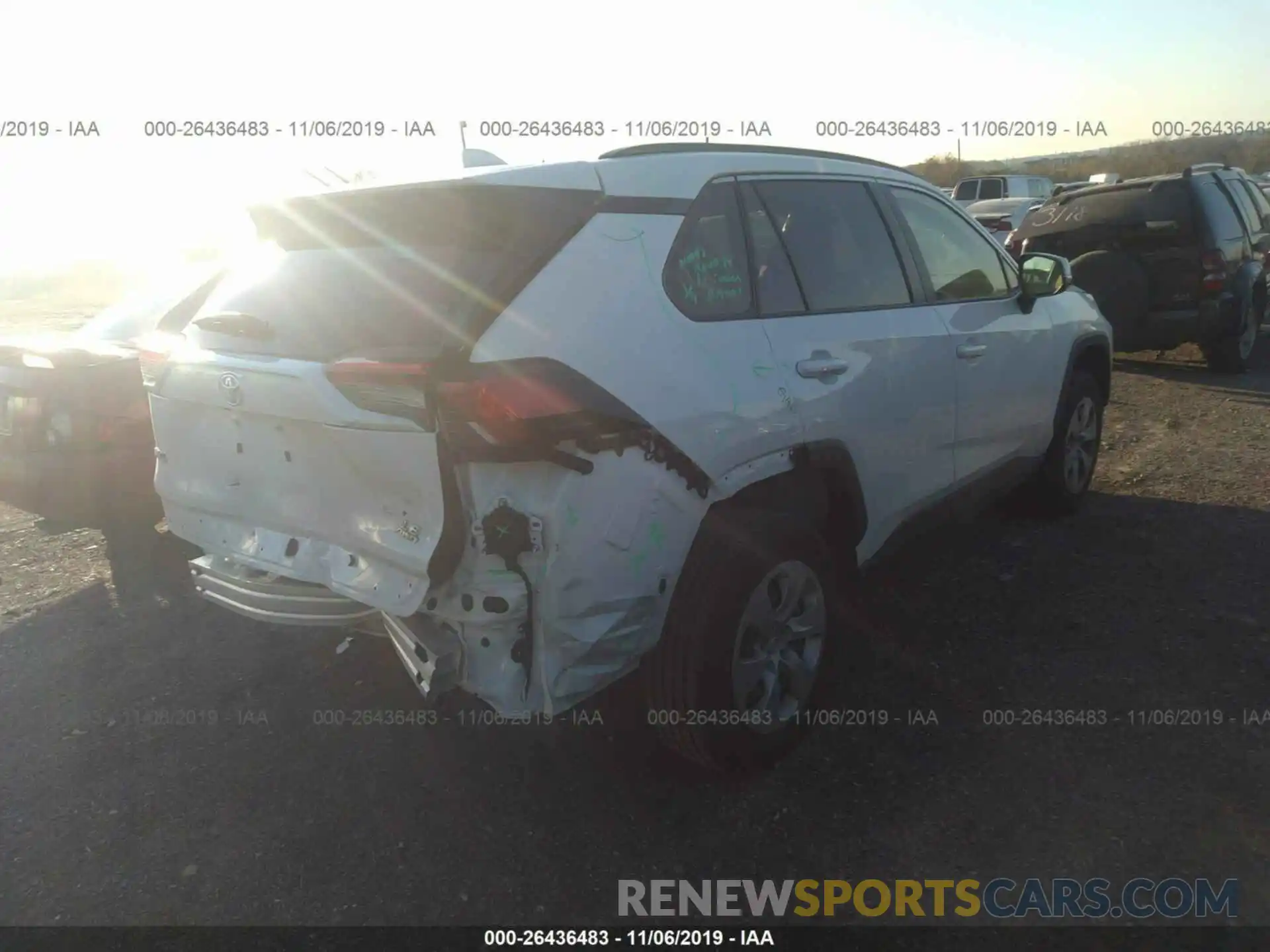 4 Photograph of a damaged car JTMG1RFV4KD516828 TOYOTA RAV4 2019