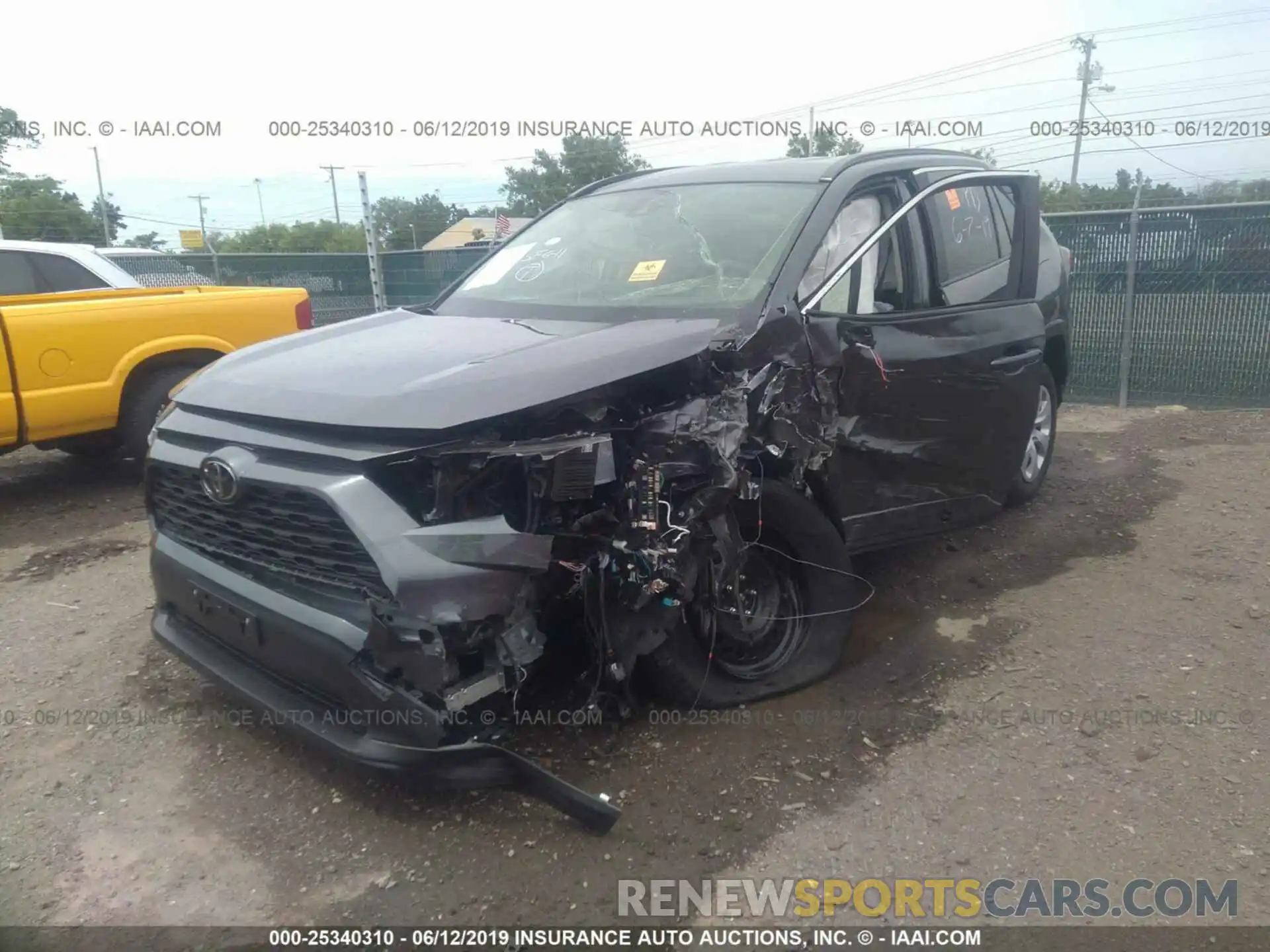 2 Photograph of a damaged car JTMG1RFV7KD017070 TOYOTA RAV4 2019