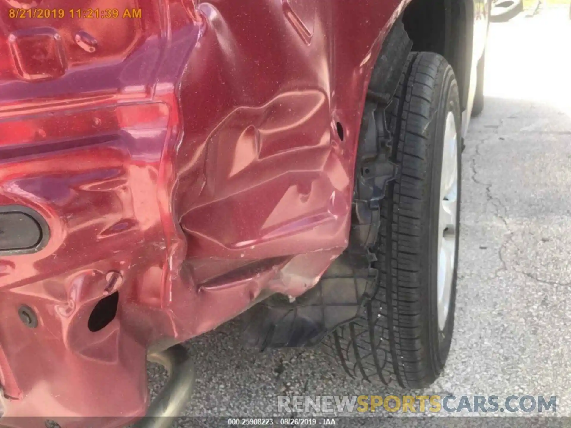 12 Photograph of a damaged car JTMH1RFV0KJ005896 TOYOTA RAV4 2019