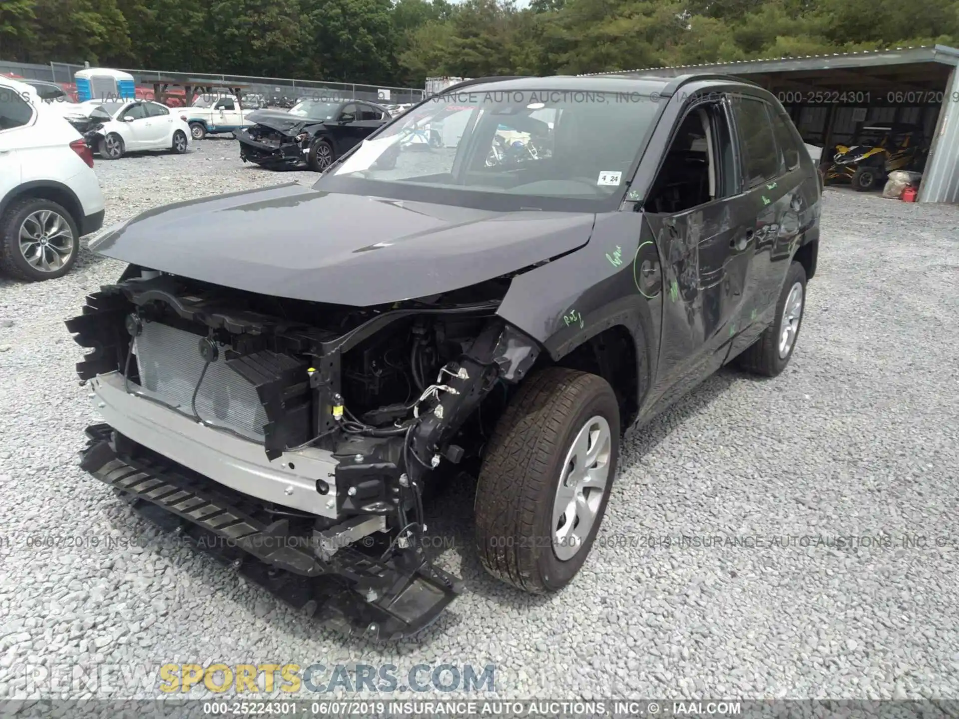 2 Photograph of a damaged car JTMH1RFV1KJ009326 TOYOTA RAV4 2019