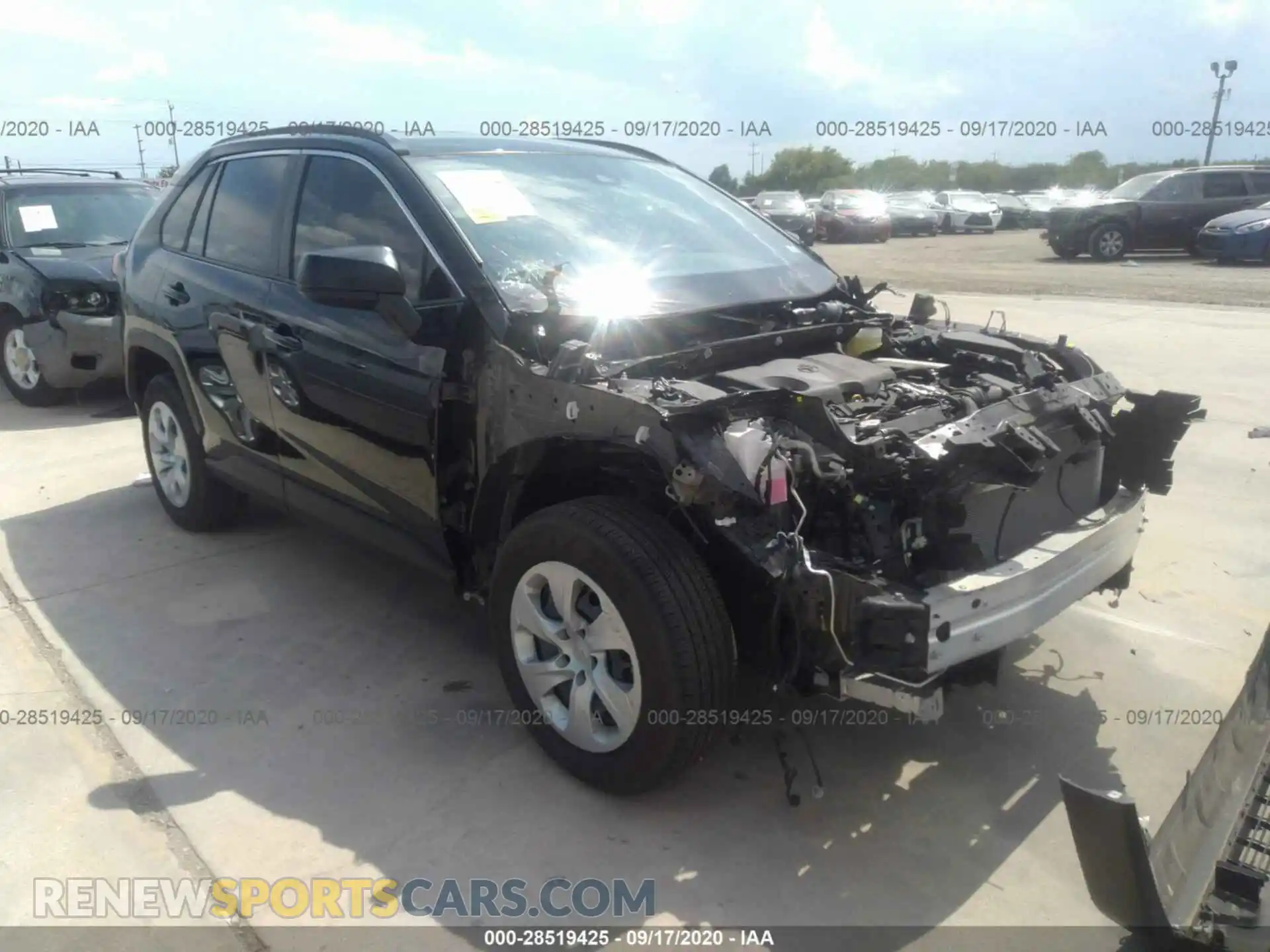 1 Photograph of a damaged car JTMH1RFV2KD516640 TOYOTA RAV4 2019