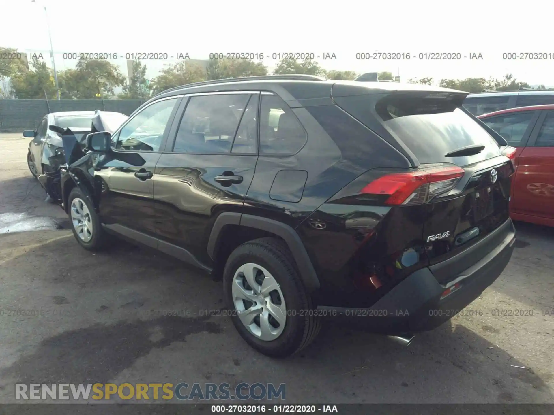 3 Photograph of a damaged car JTMH1RFV4KJ014150 TOYOTA RAV4 2019