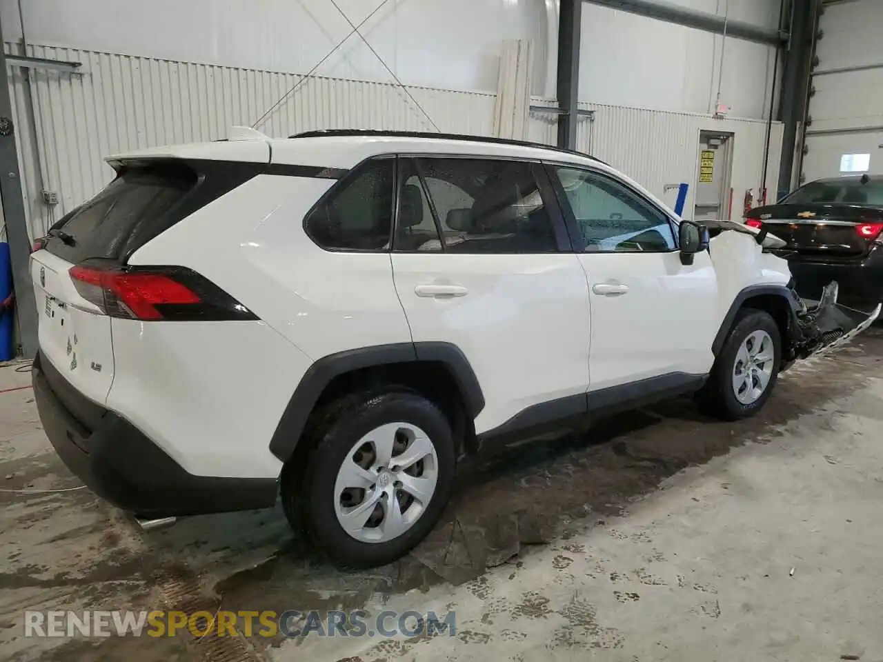 3 Photograph of a damaged car JTMH1RFV5KD501632 TOYOTA RAV4 2019