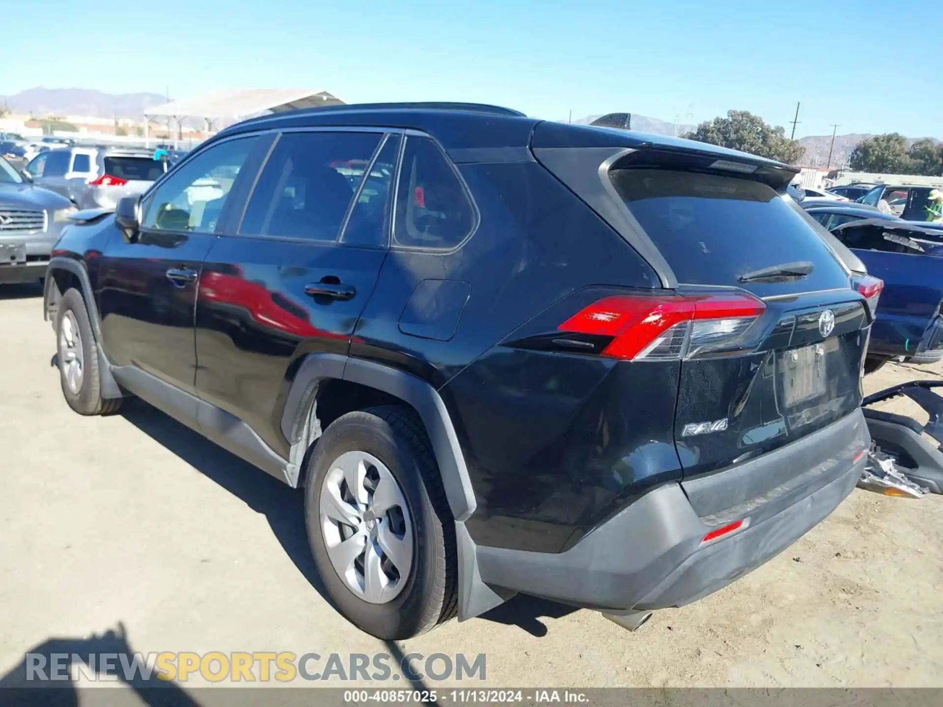 3 Фотография поврежденного автомобиля JTMH1RFV7KD015887 TOYOTA RAV4 2019