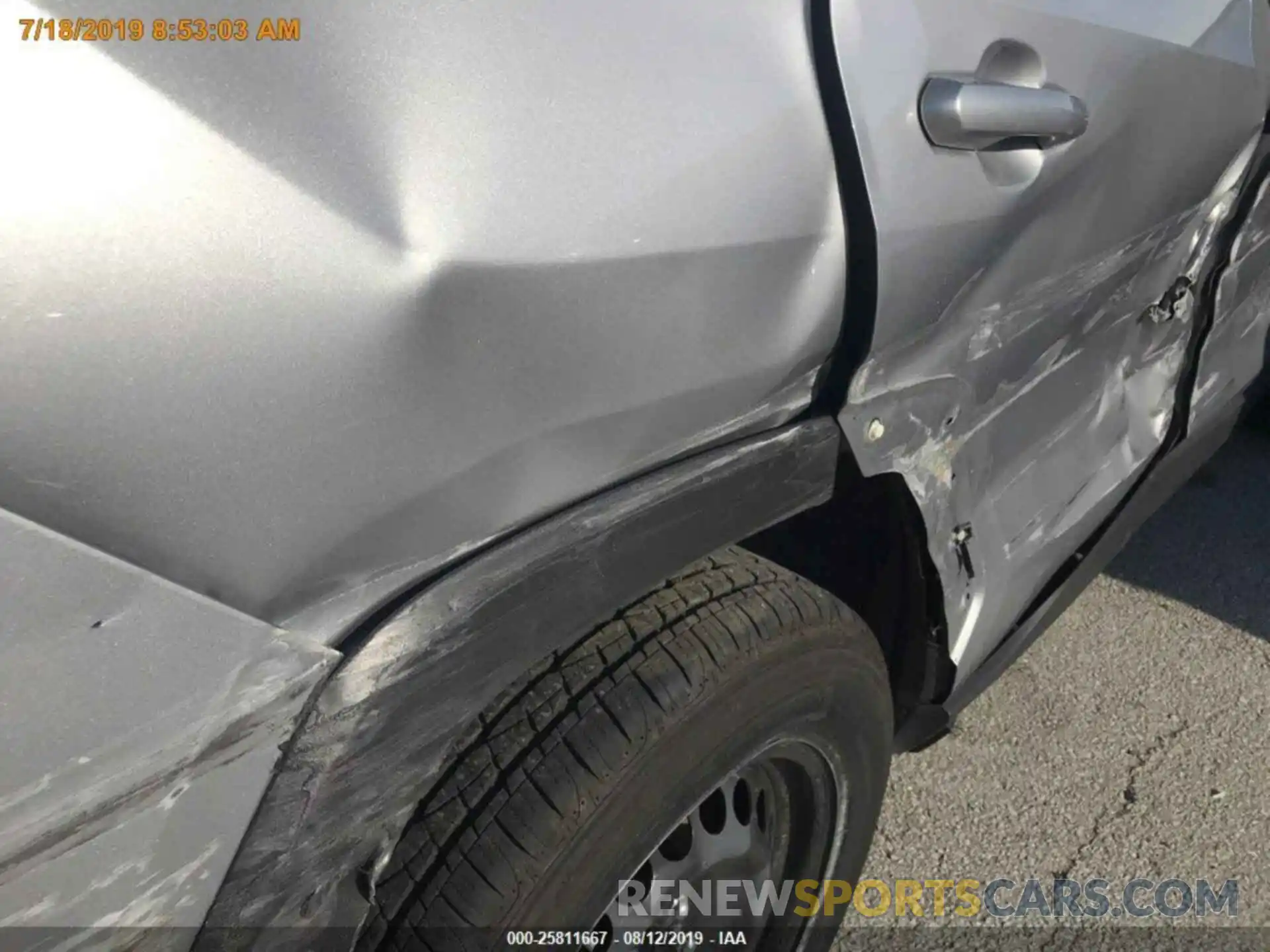 14 Photograph of a damaged car JTMH1RFV8KD012156 TOYOTA RAV4 2019