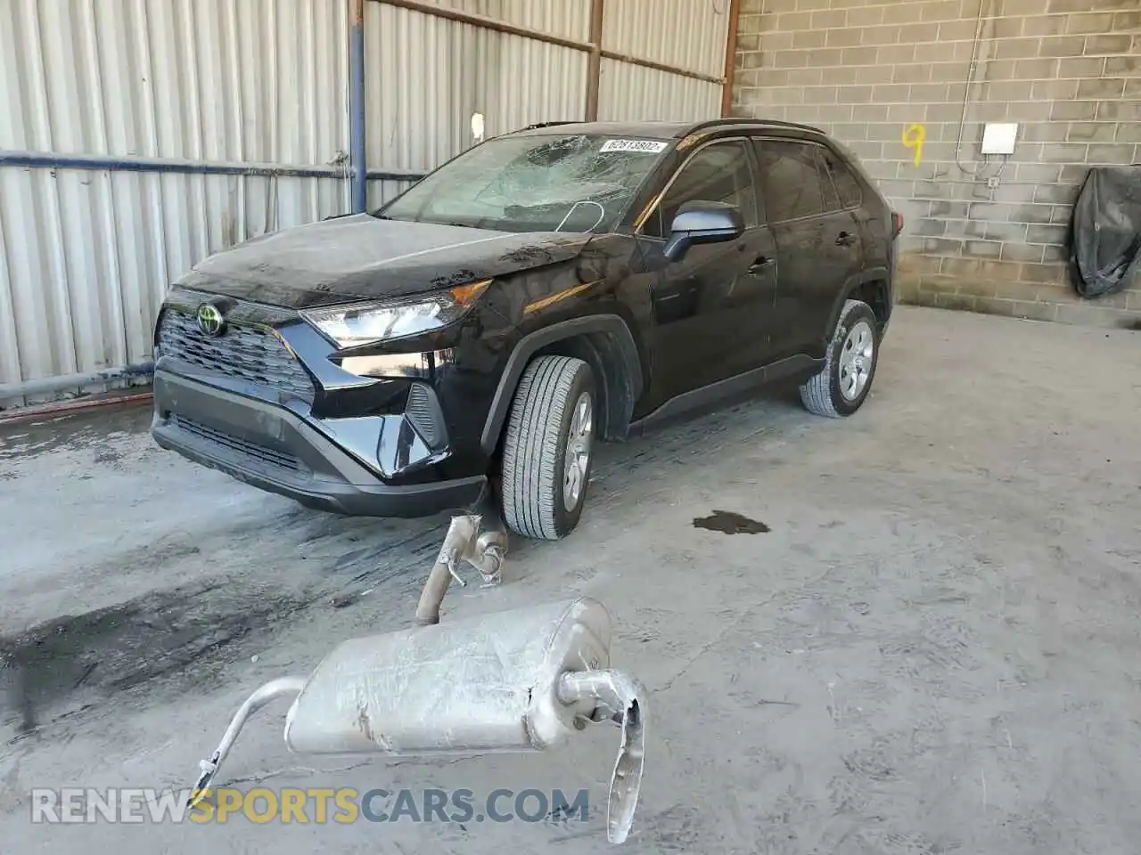 2 Photograph of a damaged car JTMH1RFV8KD037591 TOYOTA RAV4 2019