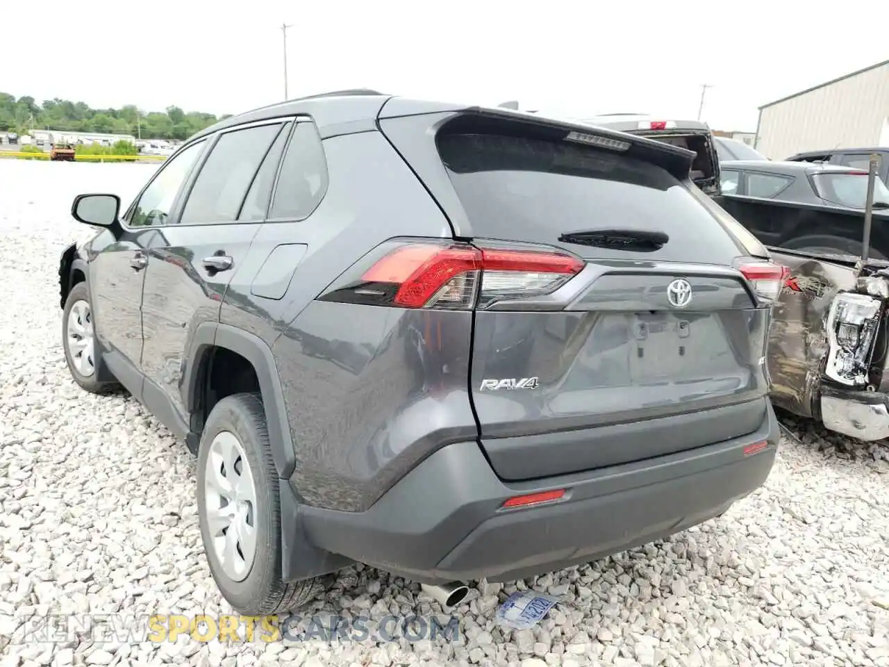 3 Photograph of a damaged car JTMH1RFV9KD516649 TOYOTA RAV4 2019