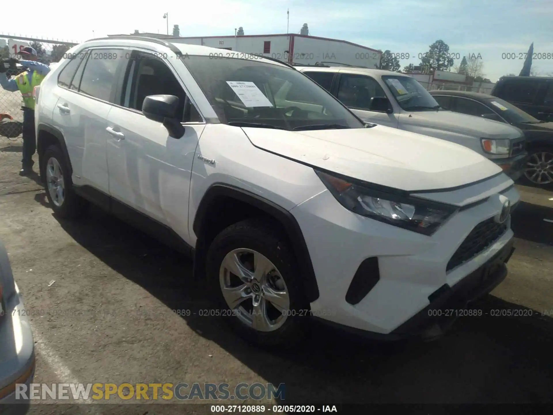1 Photograph of a damaged car JTMLWRFV2KD033189 TOYOTA RAV4 2019