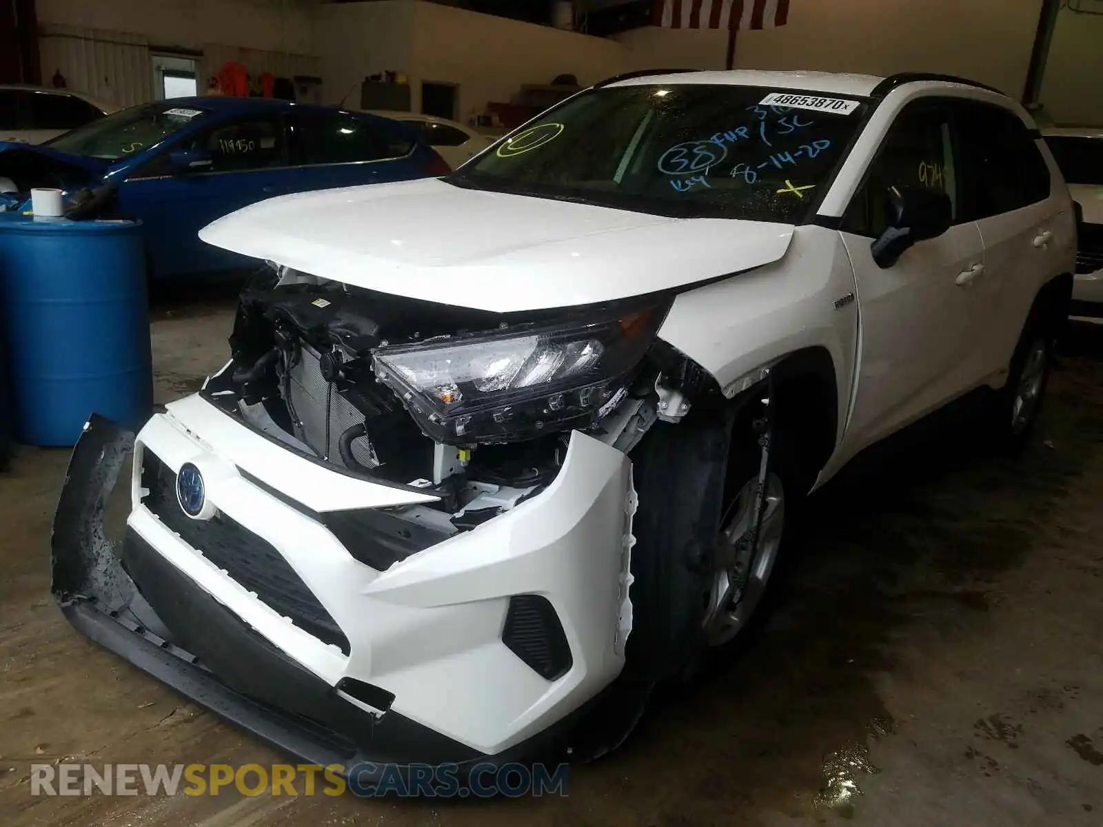 2 Photograph of a damaged car JTMLWRFV4KD501570 TOYOTA RAV4 2019