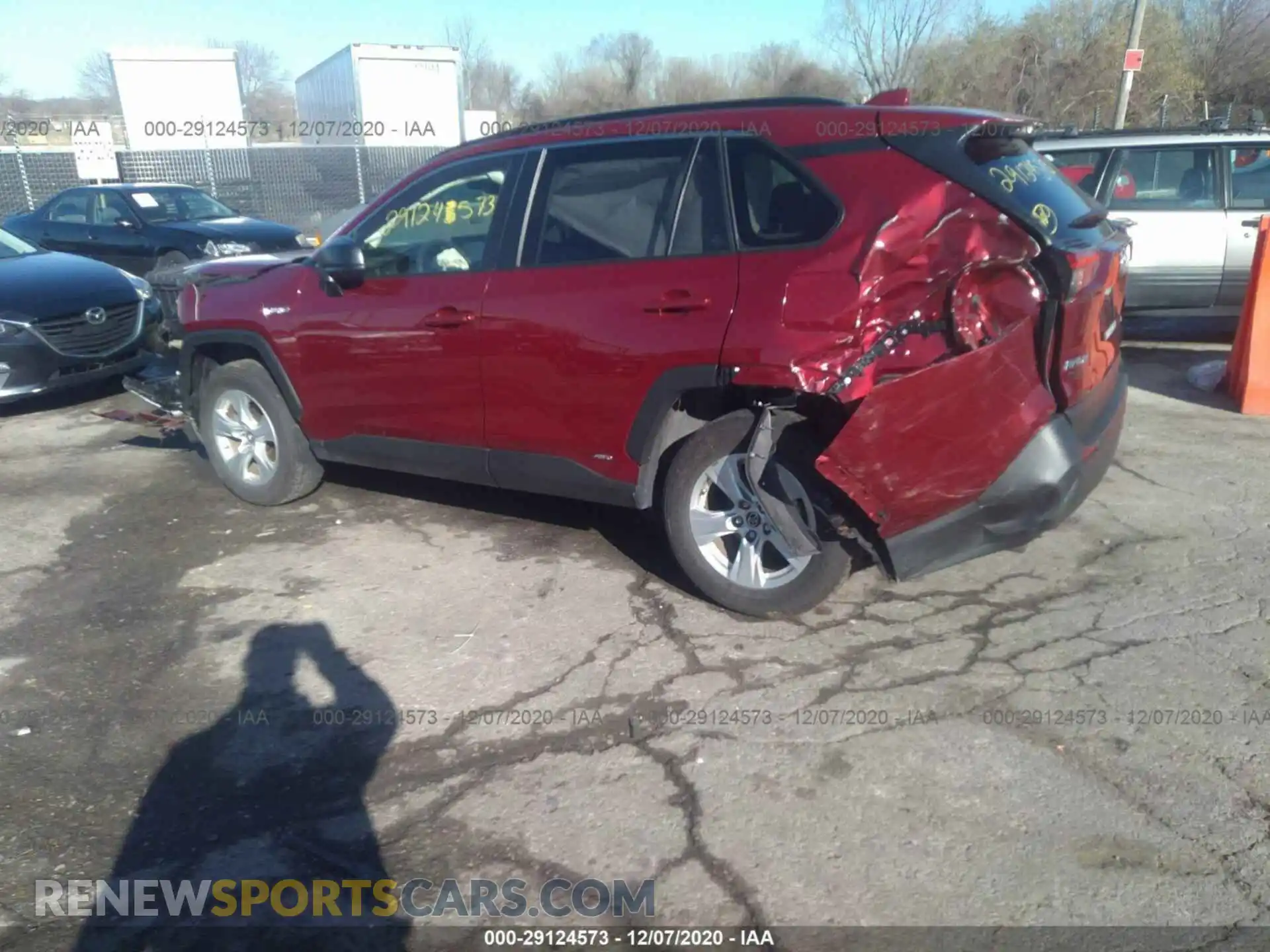 3 Photograph of a damaged car JTMLWRFV8KD022794 TOYOTA RAV4 2019
