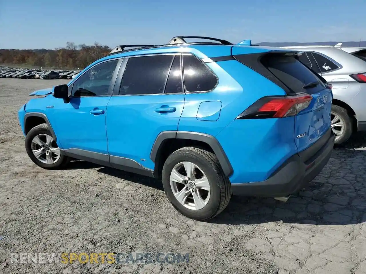 2 Photograph of a damaged car JTMMWRFV0KD014161 TOYOTA RAV4 2019