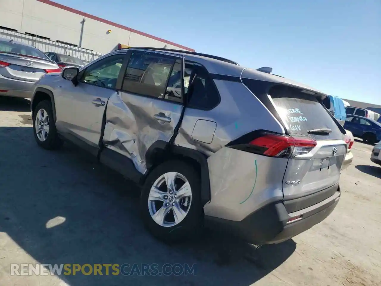 3 Photograph of a damaged car JTMMWRFV1KD514636 TOYOTA RAV4 2019